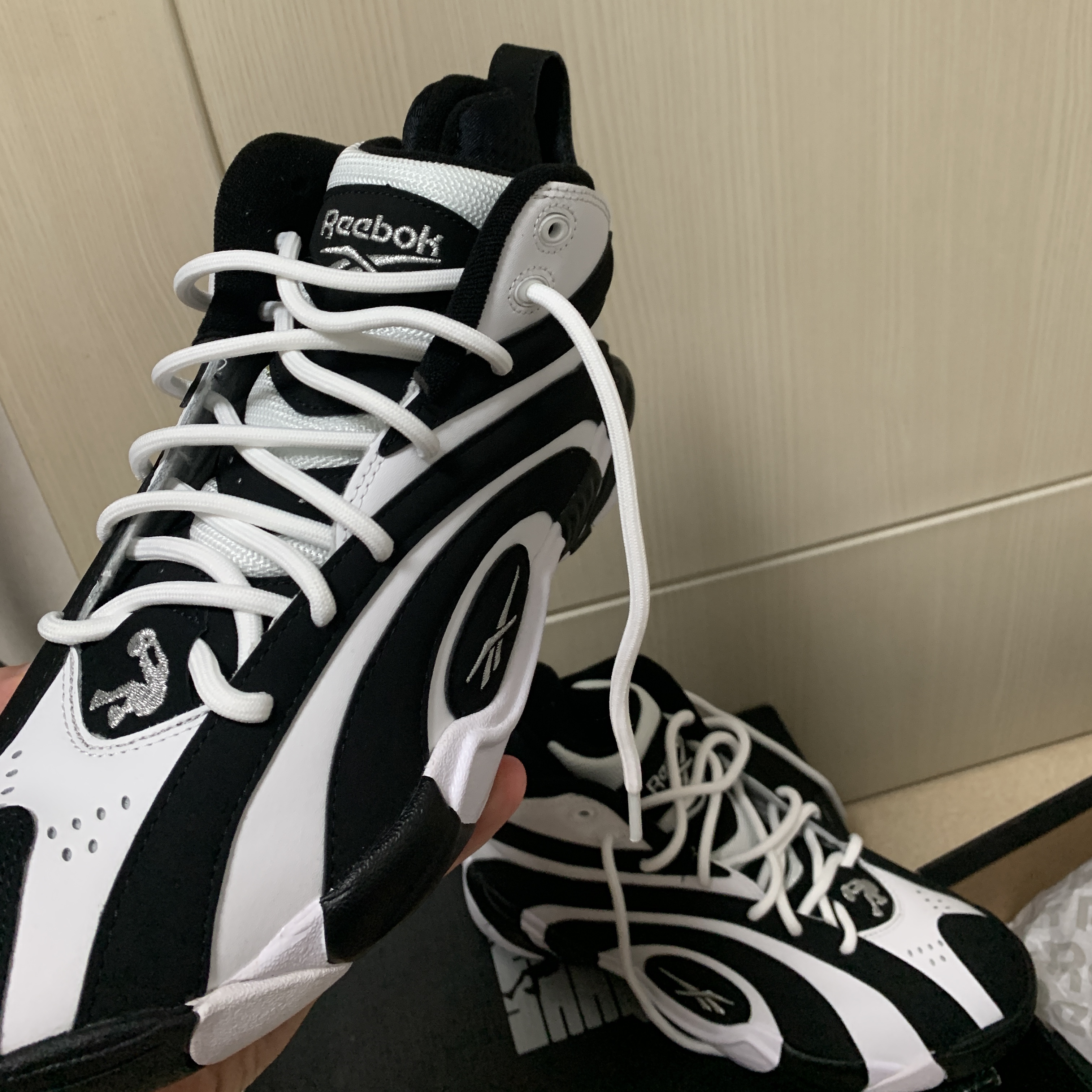 Reebok Shaqnosis Black White 2020 착용 스타일