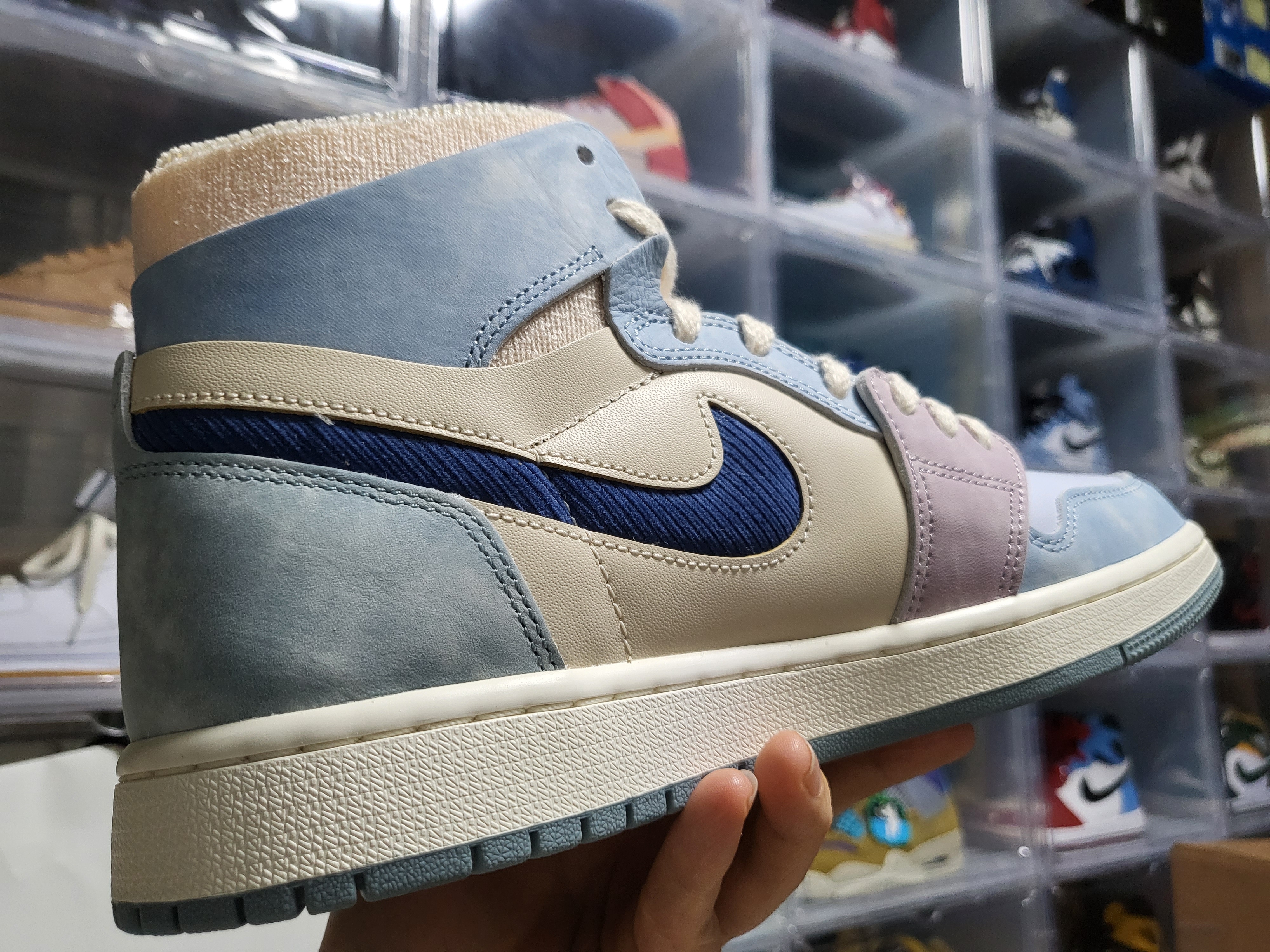 Jordan 1 Zoom Air CMFT Celestine Blue 착용 스타일 - 3