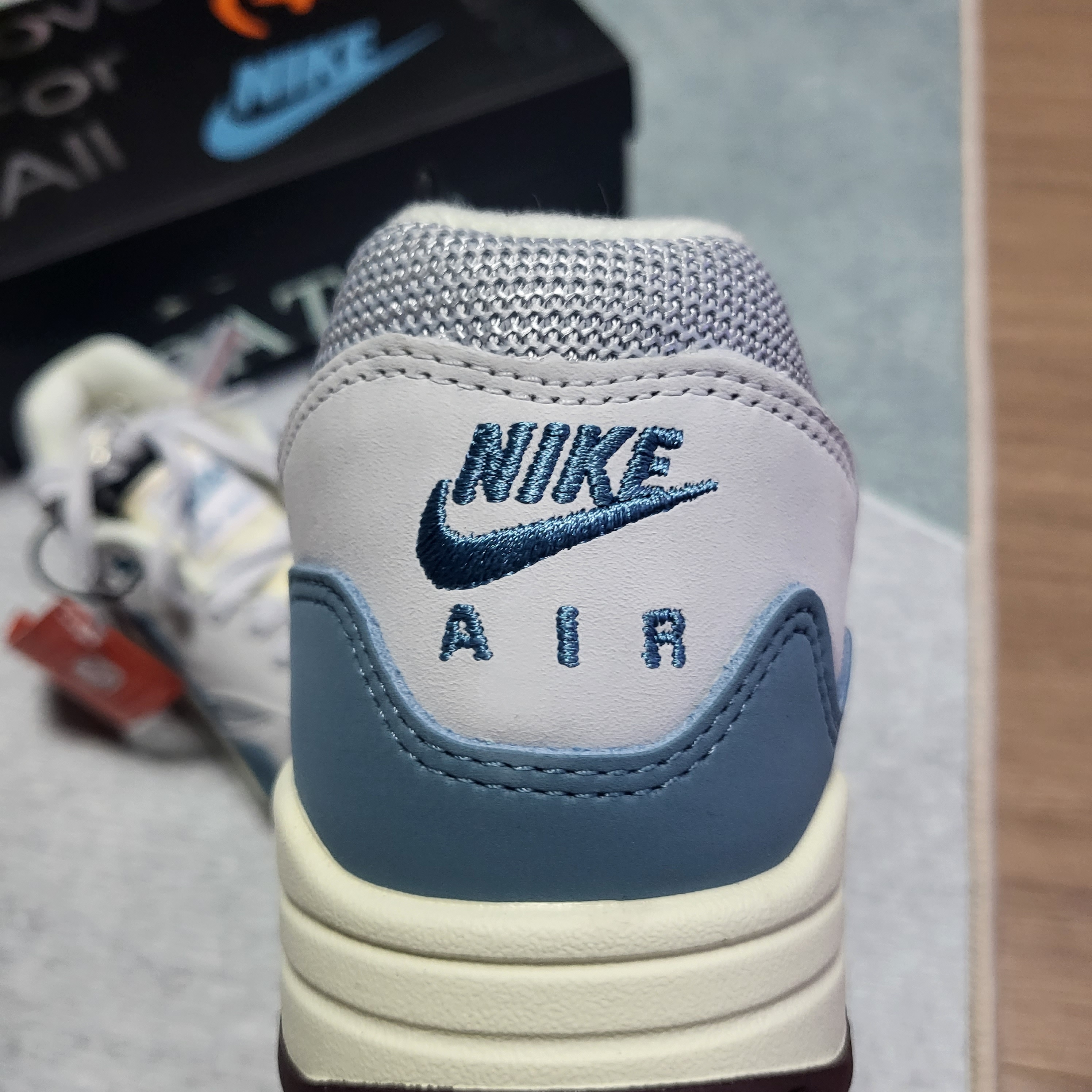 Nike x Patta Air Max 1 Noise Aqua 착용 스타일 - 1