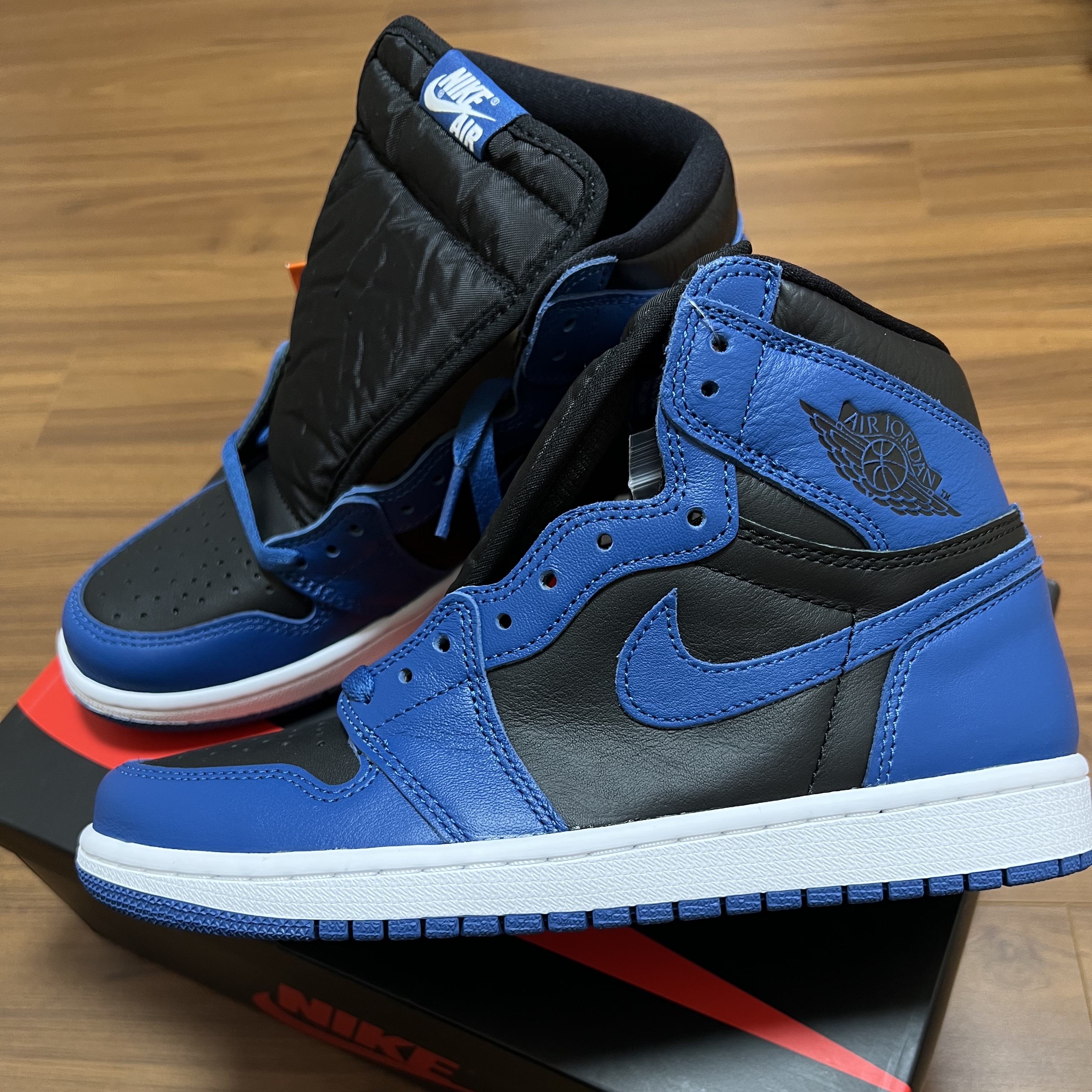 Jordan 1 Retro High OG Dark Marina Blue 착용 스타일 - 2
