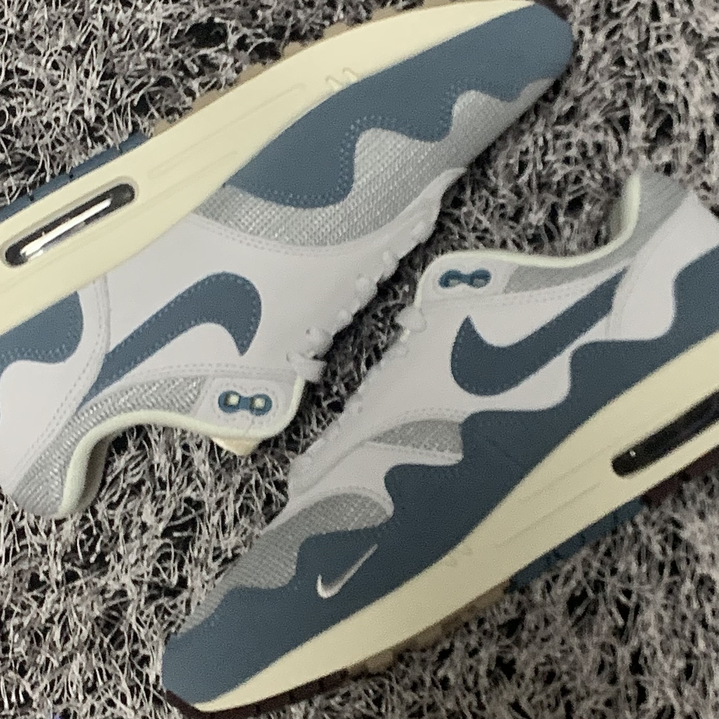 Nike x Patta Air Max 1 Noise Aqua 착용 스타일