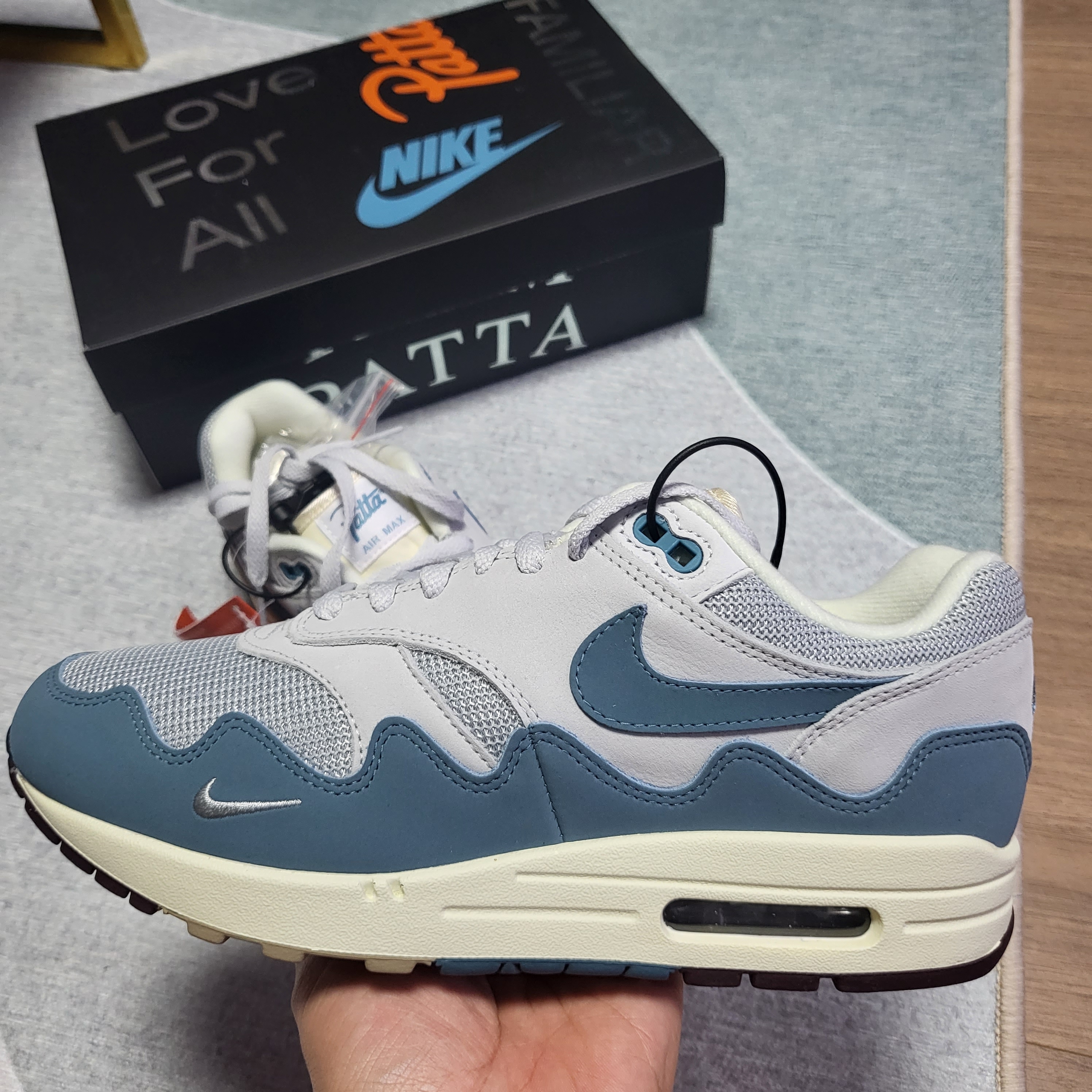 Nike x Patta Air Max 1 Noise Aqua 착용 스타일 - 4