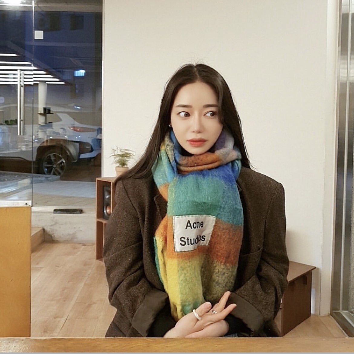 Acne Studios Multi Check Muffler Blue Orange Green 착용 스타일