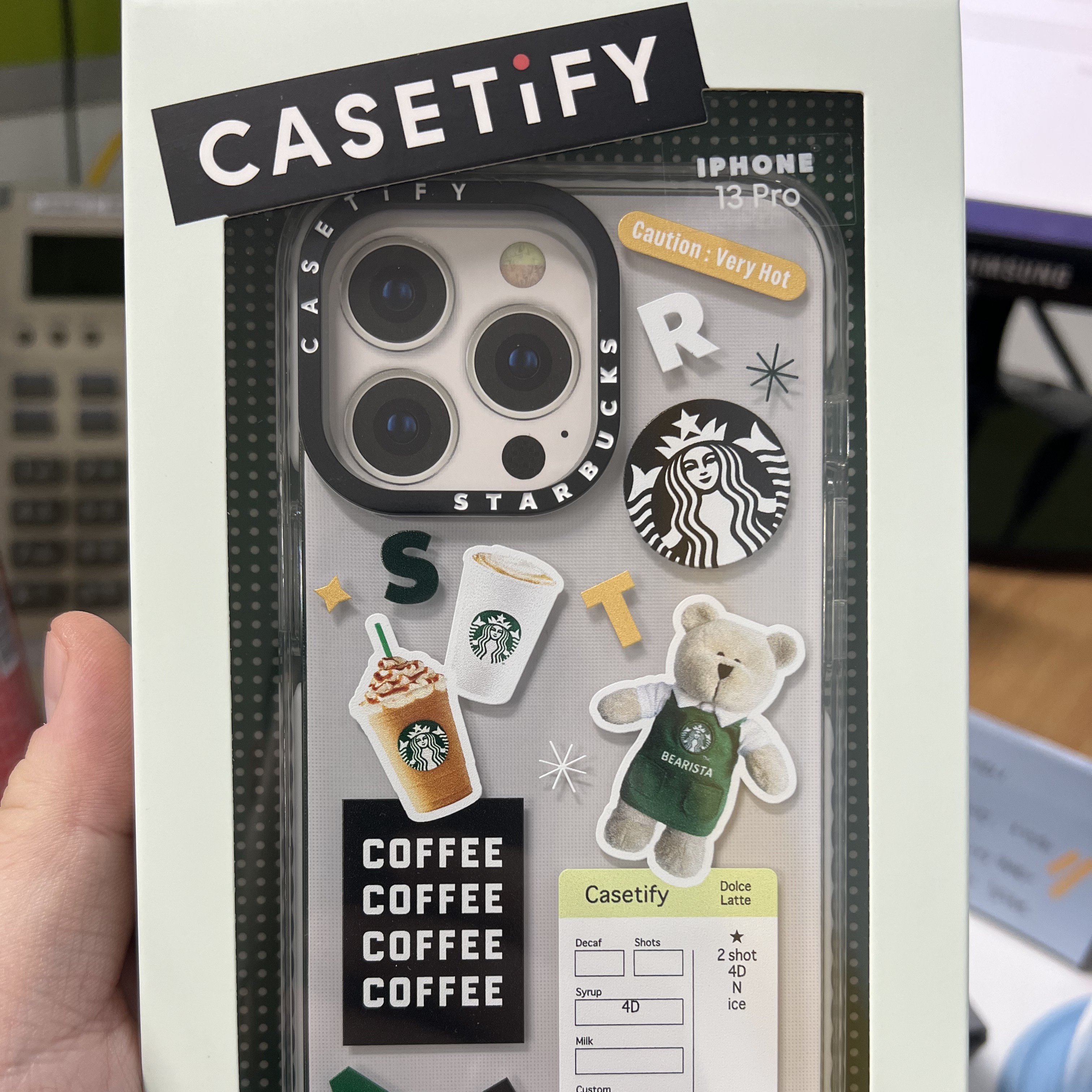 Casetify x Starbucks Icon Impact iPhone Case Clear 착용 스타일
