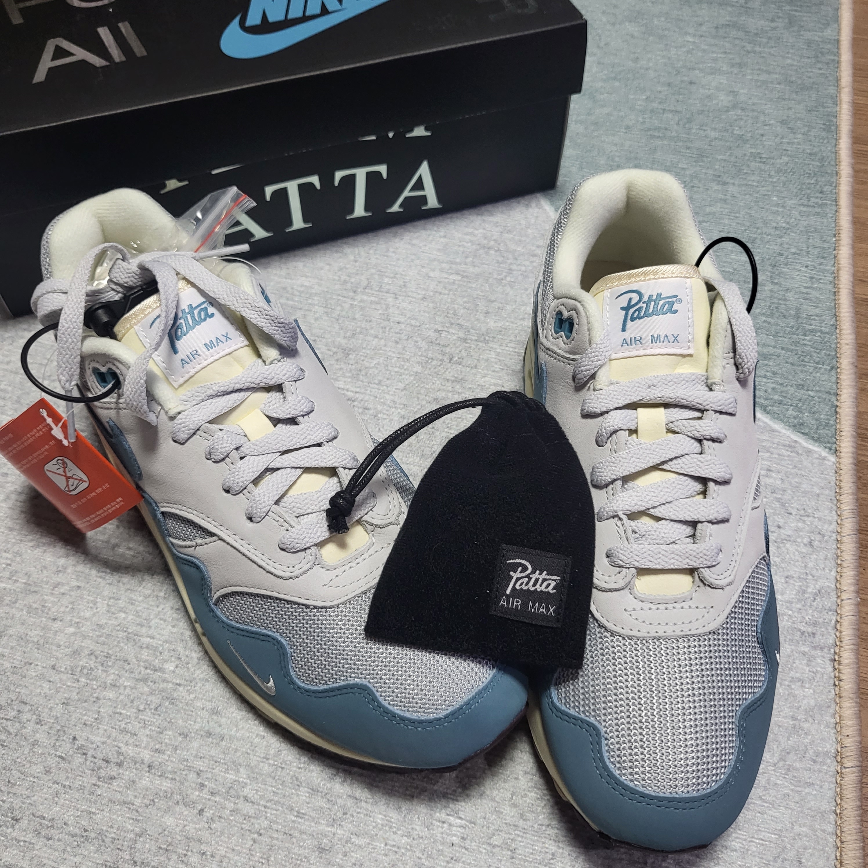 Nike x Patta Air Max 1 Noise Aqua 착용 스타일 - 2
