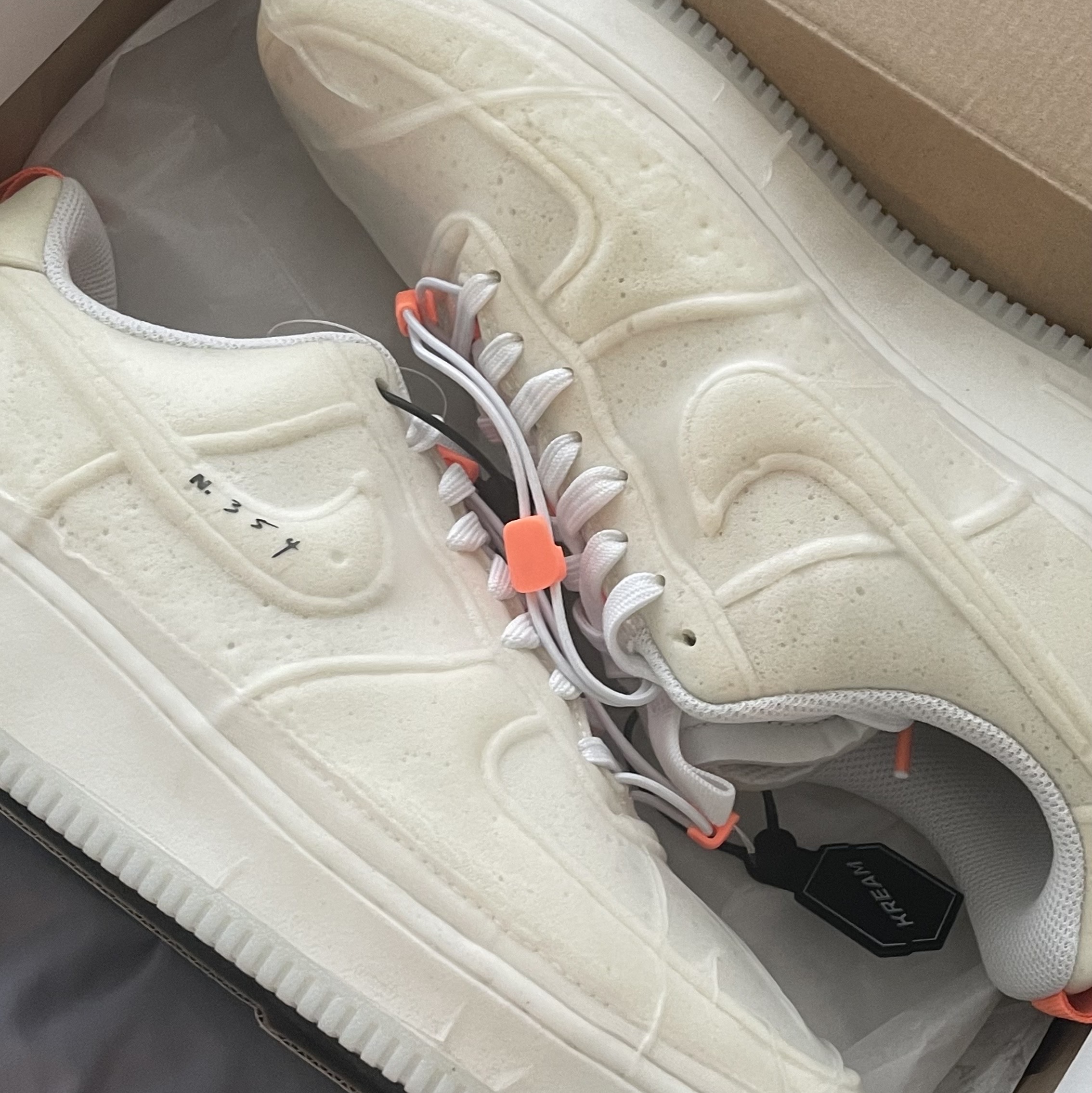 Nike Air Force 1 Experimental Sail 착용 스타일 - 2