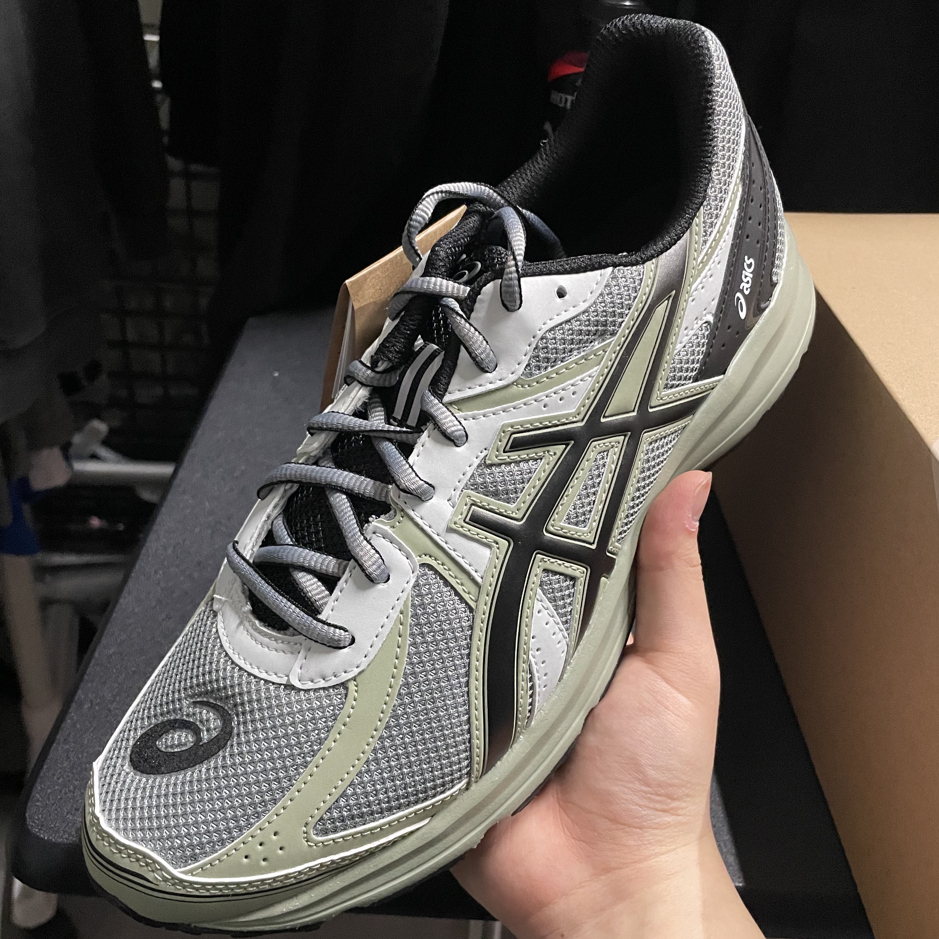 Asics Jog 100 S Sheet Rock - 2E Wide 착용 스타일