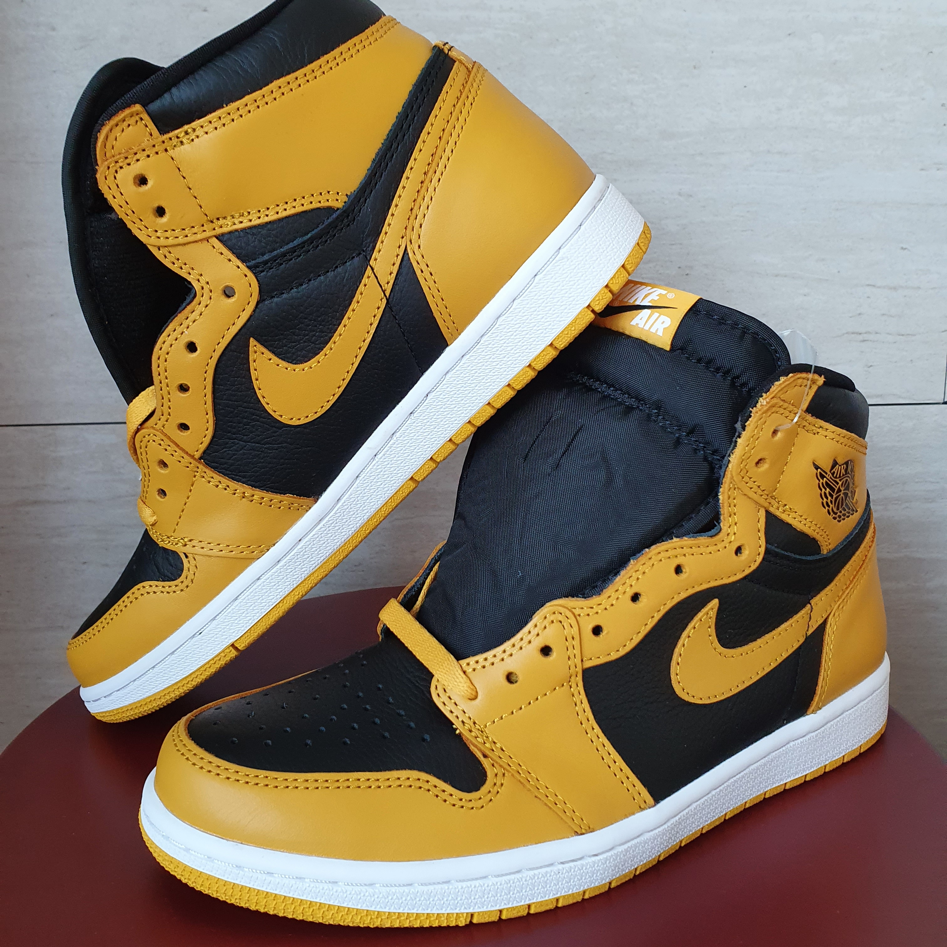 Jordan 1 Retro High OG Pollen 착용 스타일 - 1