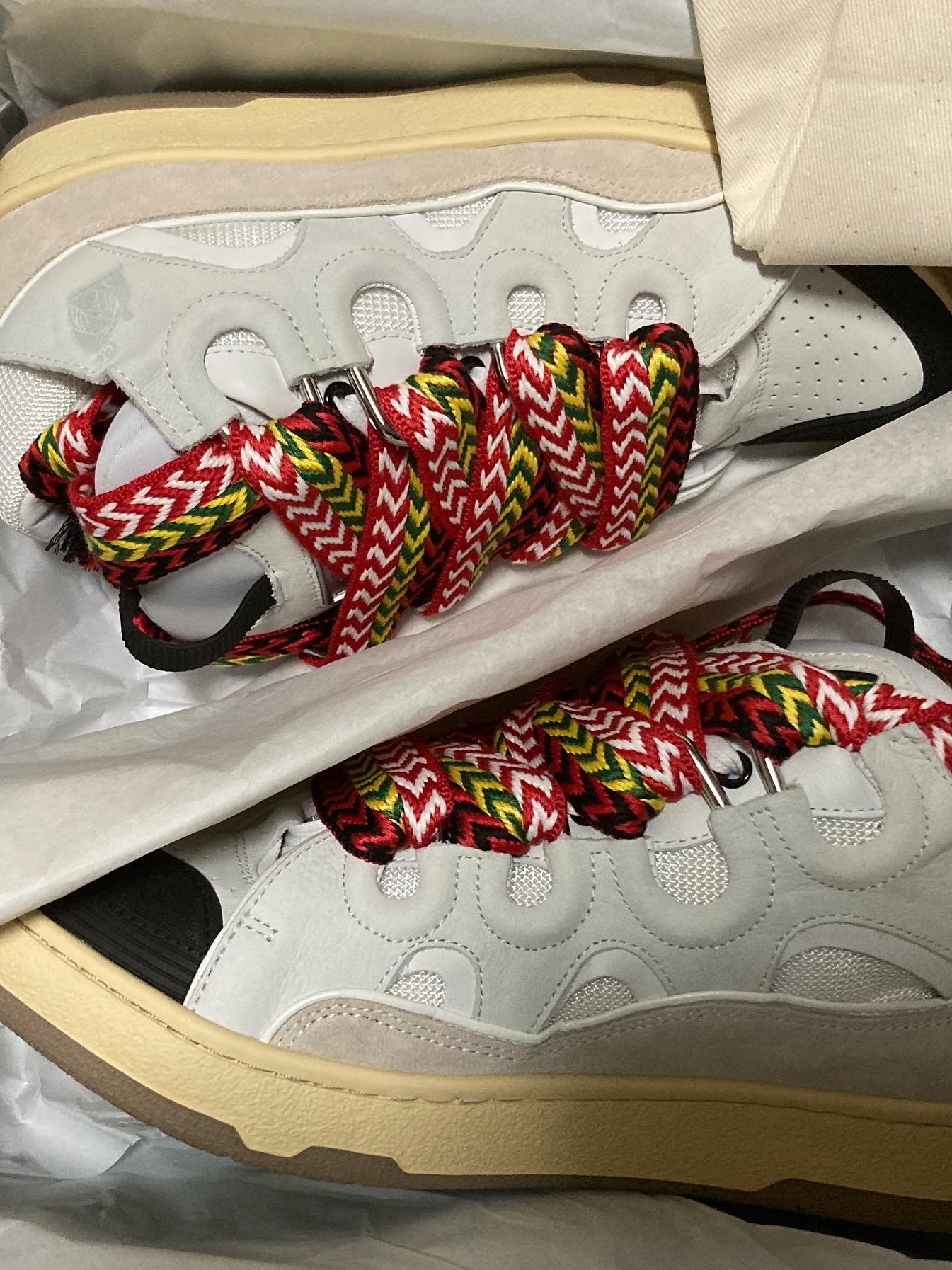 Gallery Dept. x Lanvin Painted Curb Sneakers White 착용 스타일 - 1