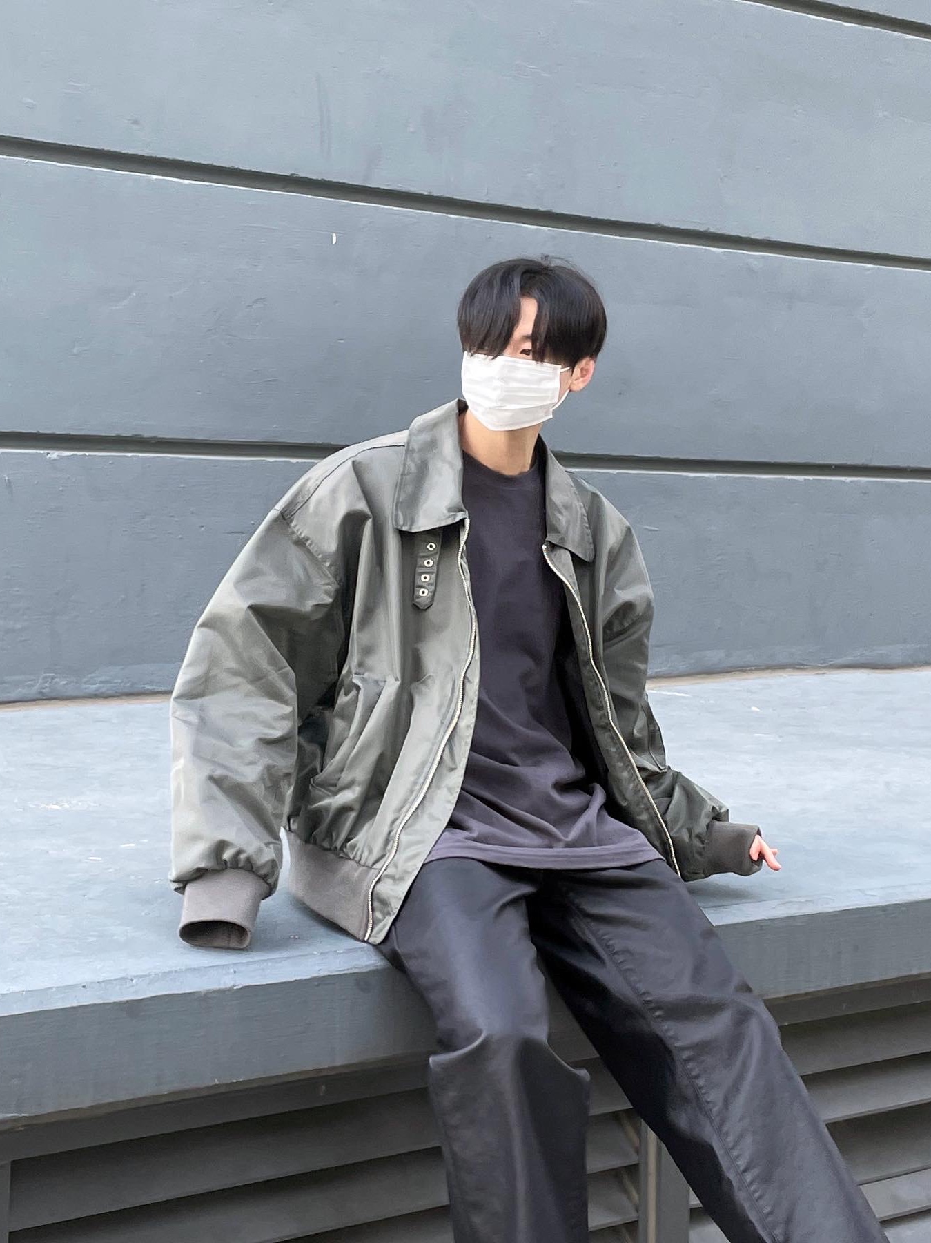 Dr. Martens x Raf Simons Keaton II Steel Toe Black 착용 스타일 - 2
