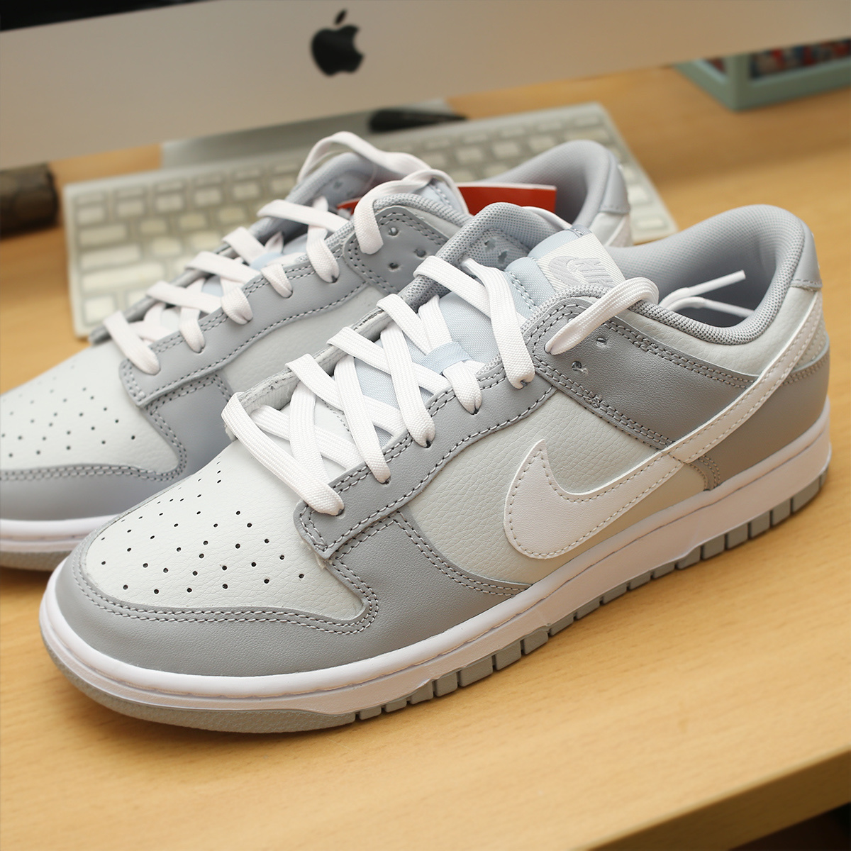 Nike Dunk Low Retro Wolf Grey 착용 스타일 - 3
