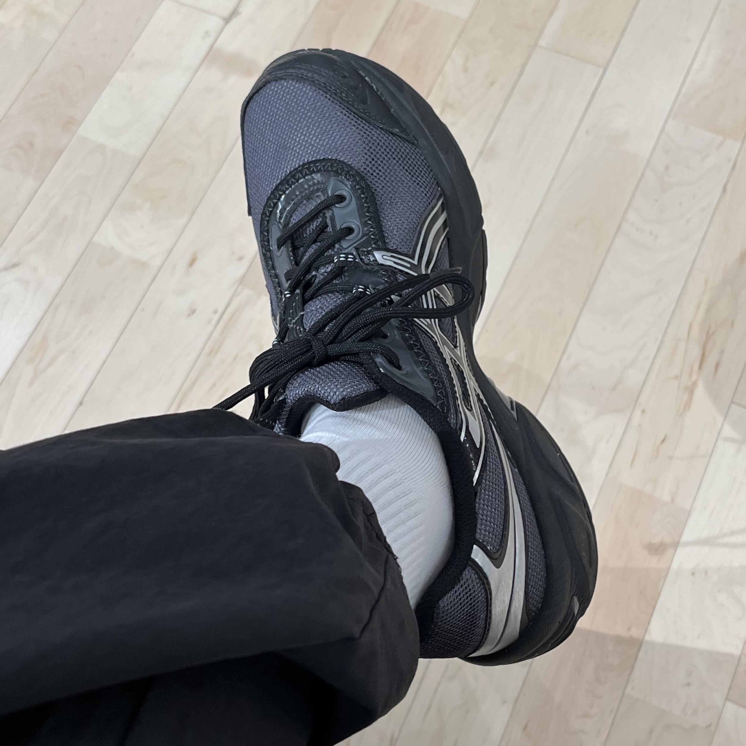 Asics UB2-S Gel-1130 Asphalt Pure Silver 착용 스타일