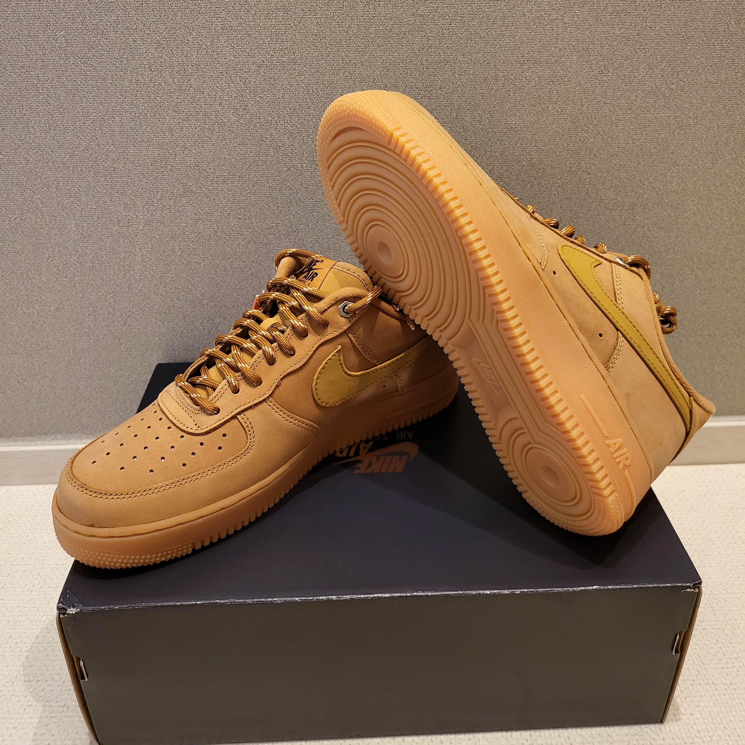 Nike Air Force 1 '07 WB Flax 착용 스타일 - 3