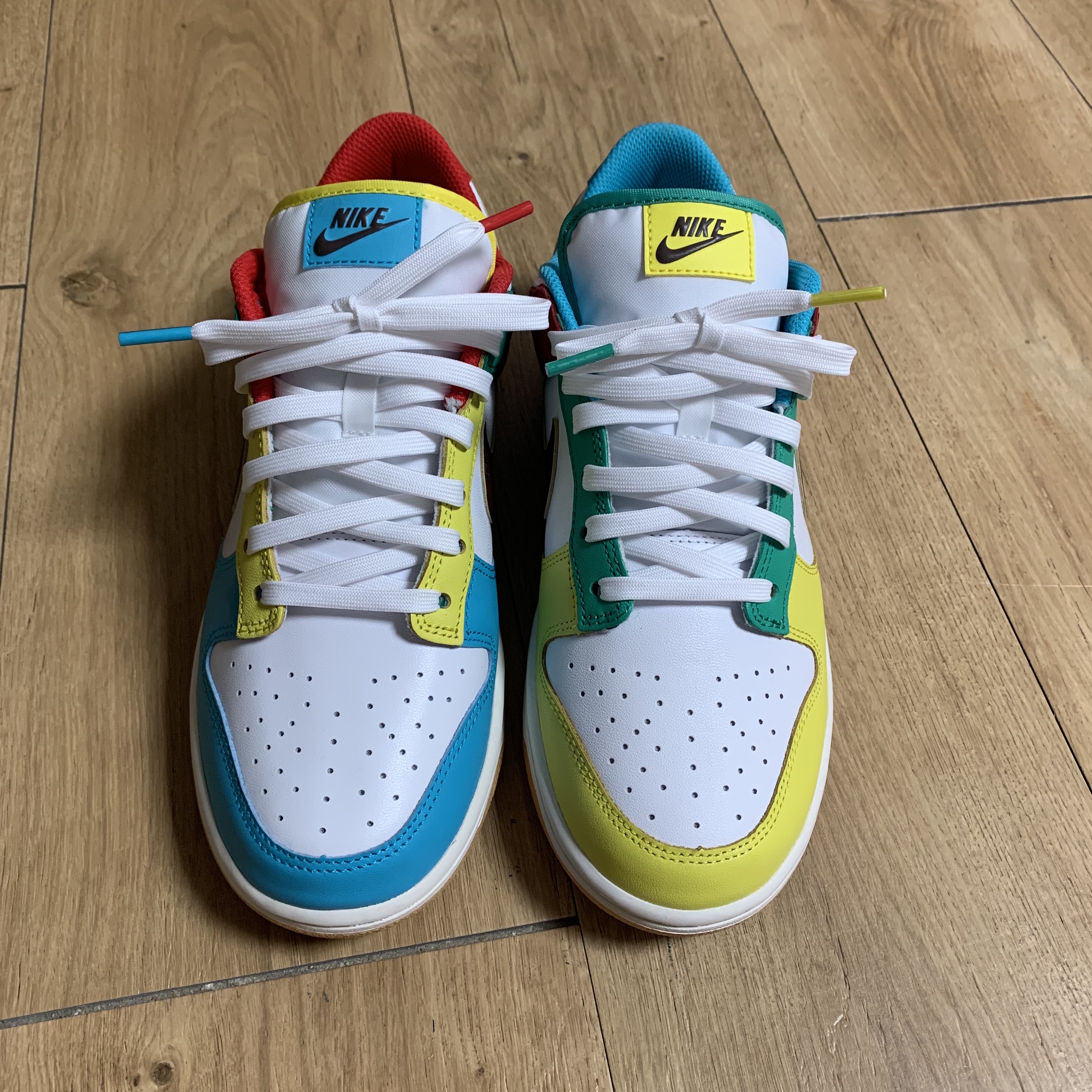 Nike Dunk Low SE Free.99 White 착용 스타일 - 1