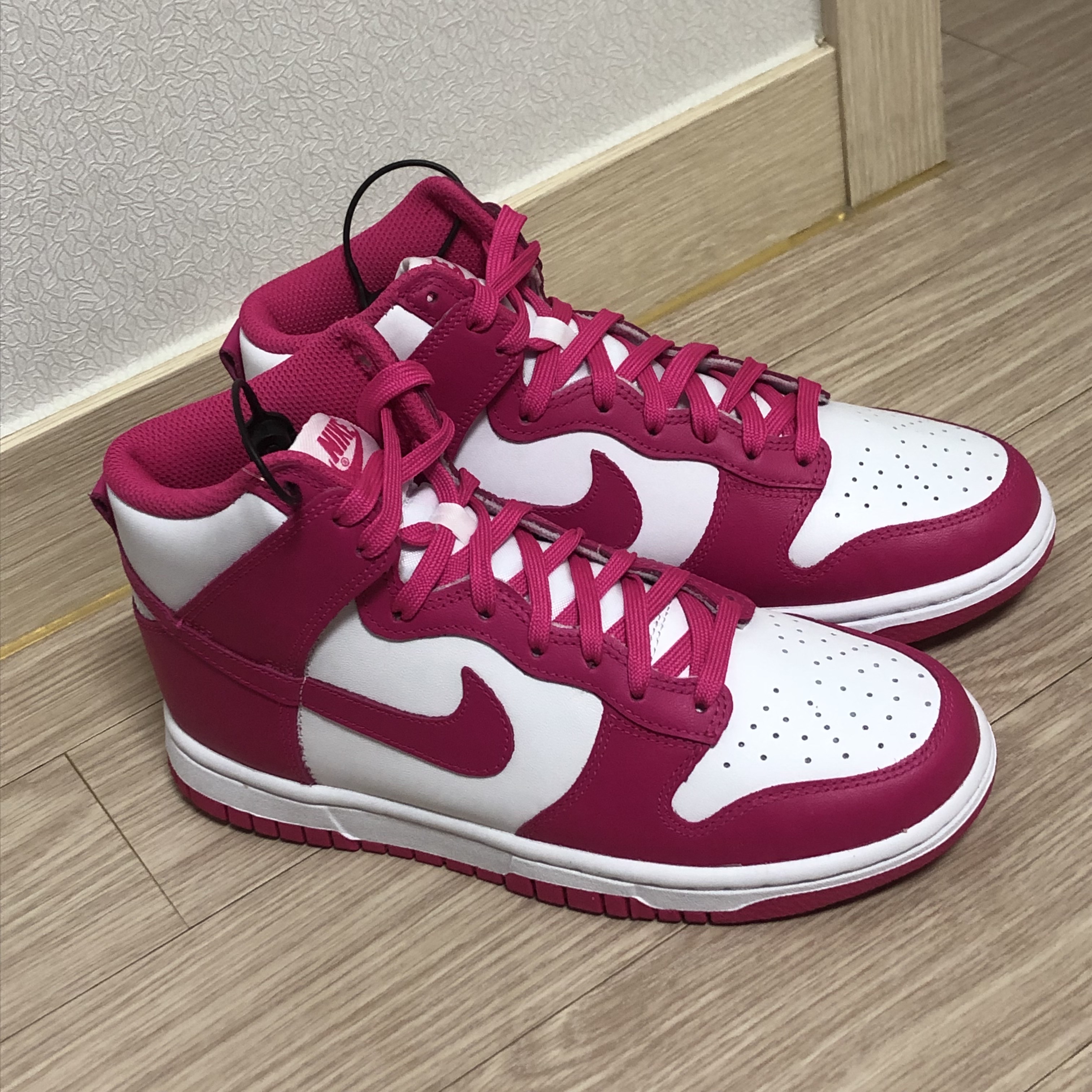 (W) Nike Dunk High Pink Prime 착용 스타일 - 2