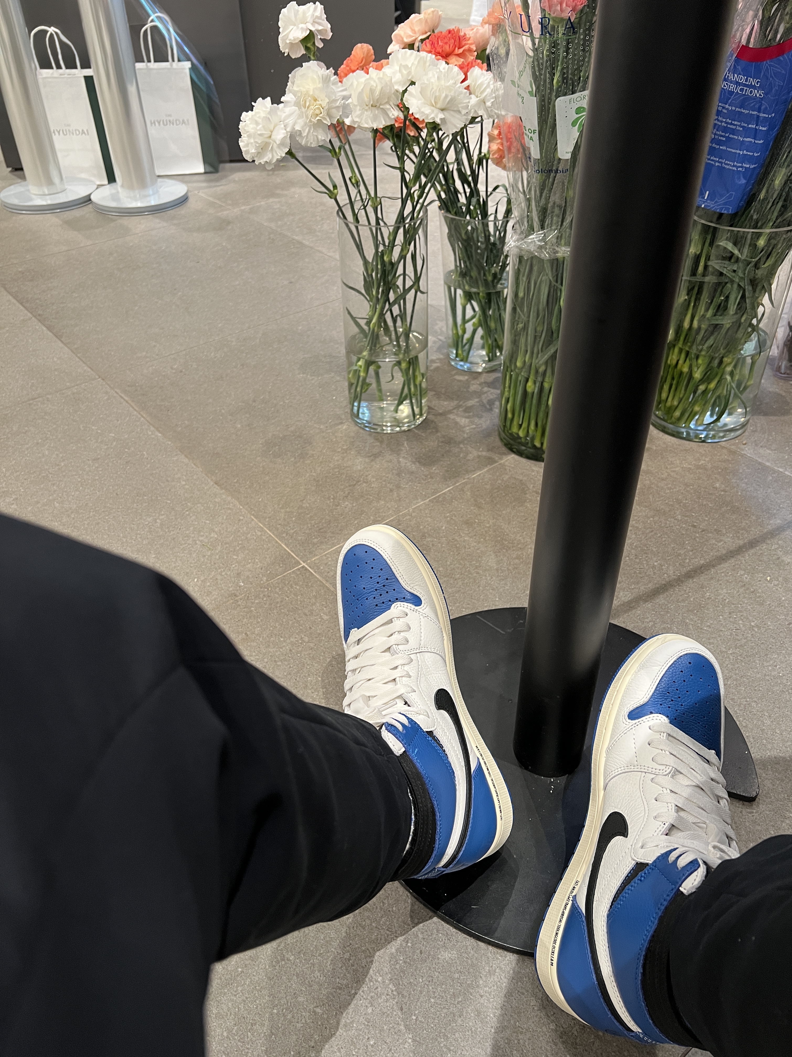 Jordan 1 x Travis Scott x Fragment Retro High OG SP Military Blue 착용 스타일