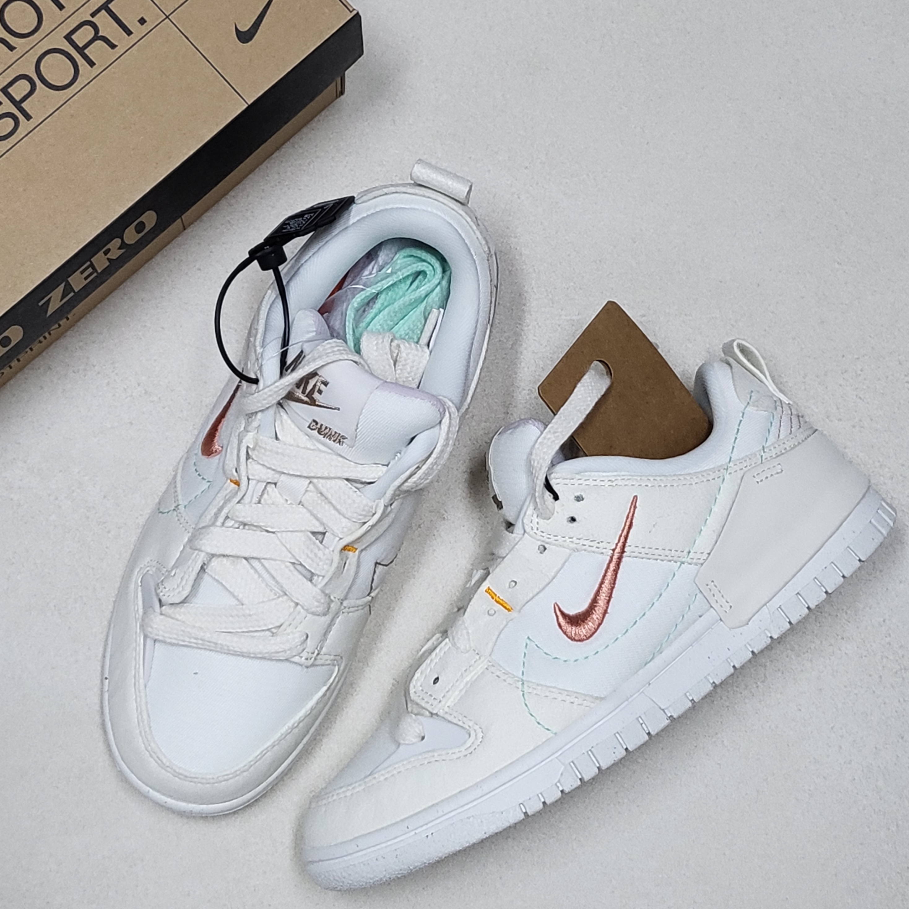 (W) Nike Dunk Low Disrupt 2 Pale Ivory Sail 착용 스타일