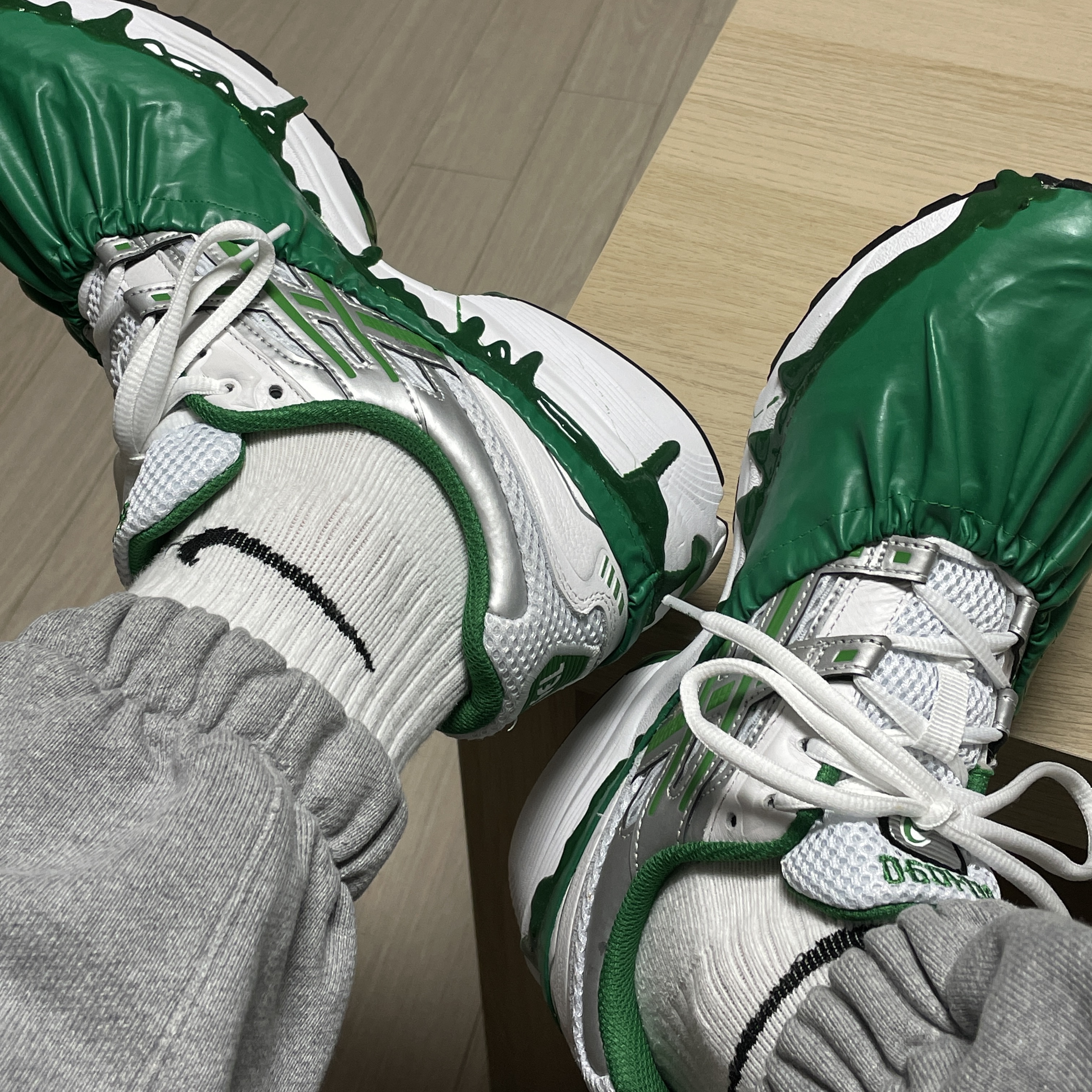 Asics x Kassl Editions Gel-1090 Green 착용 스타일 - 1