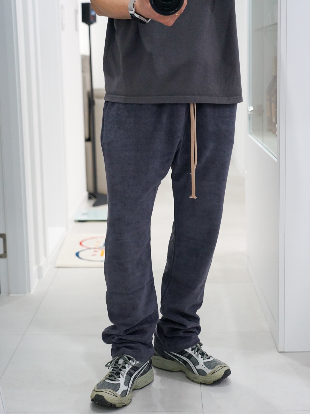 Asics UB1-S Gel-Kayano 14 Piedmont Grey 착용 스타일