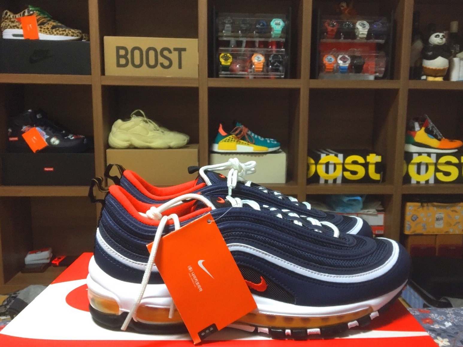 Nike Air Max 97 Midnight Navy Habanero Red 착용 스타일