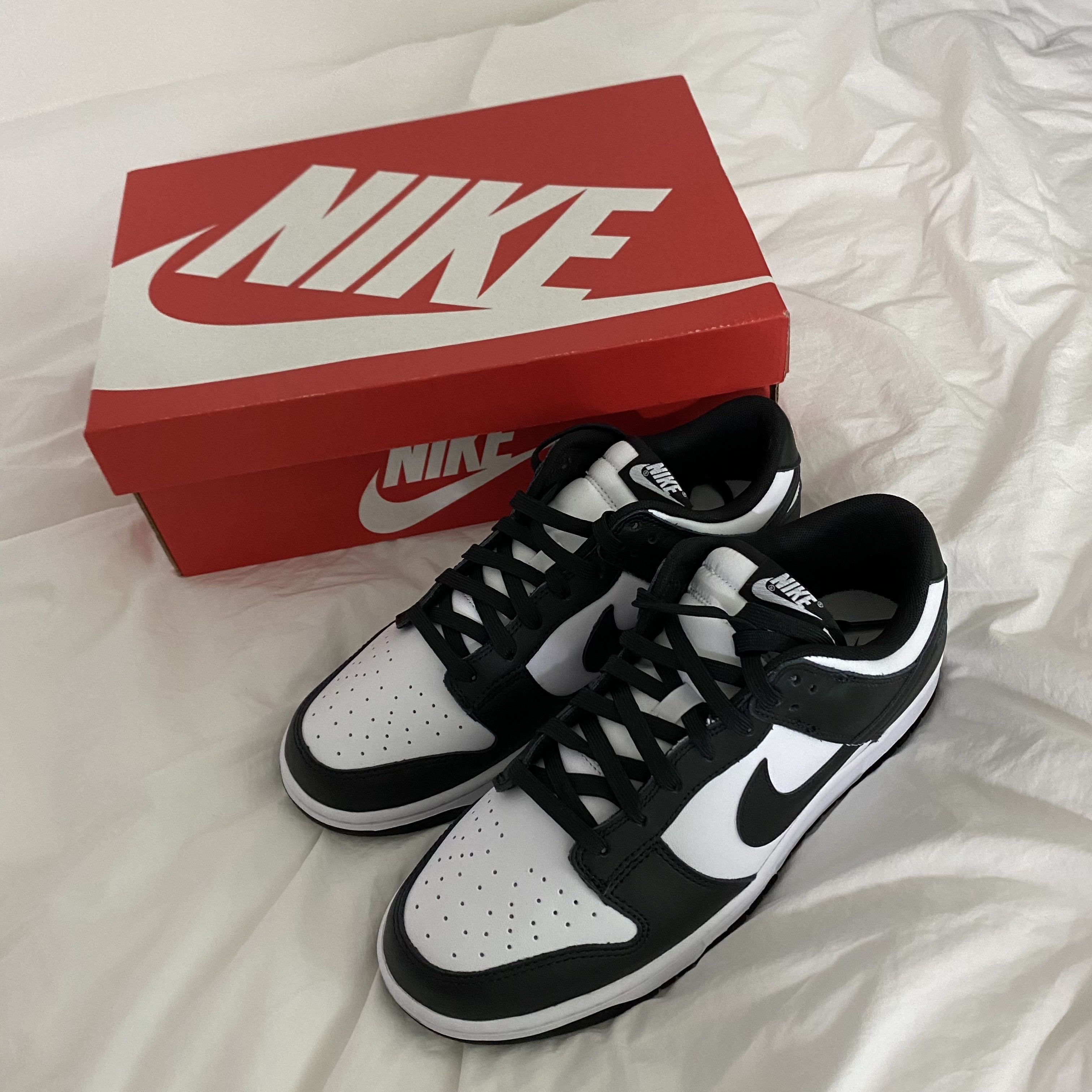 Nike Dunk Low Retro Black 착용 스타일 - 2