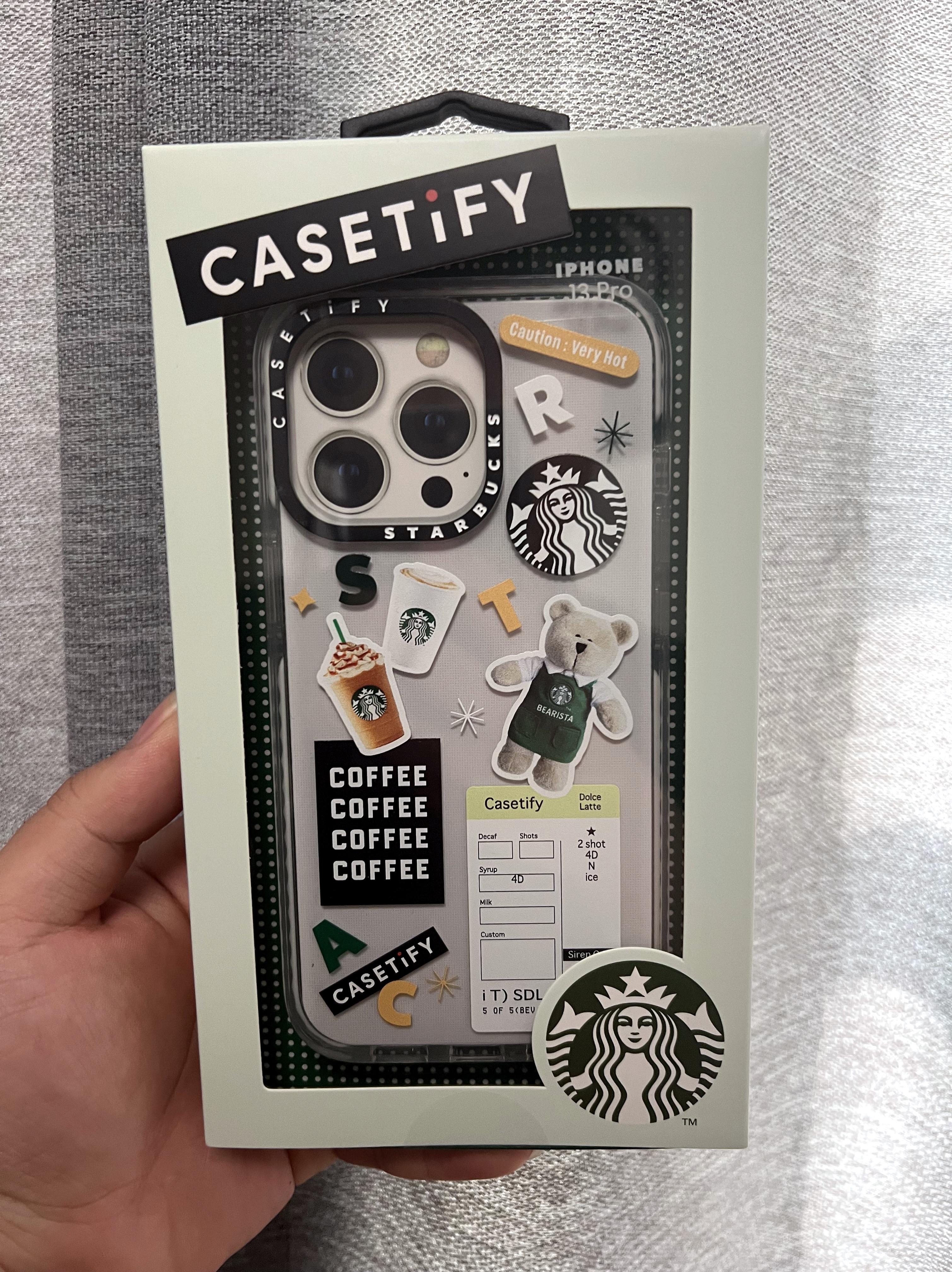 Casetify x Starbucks Icon Impact iPhone Case Clear 착용 스타일