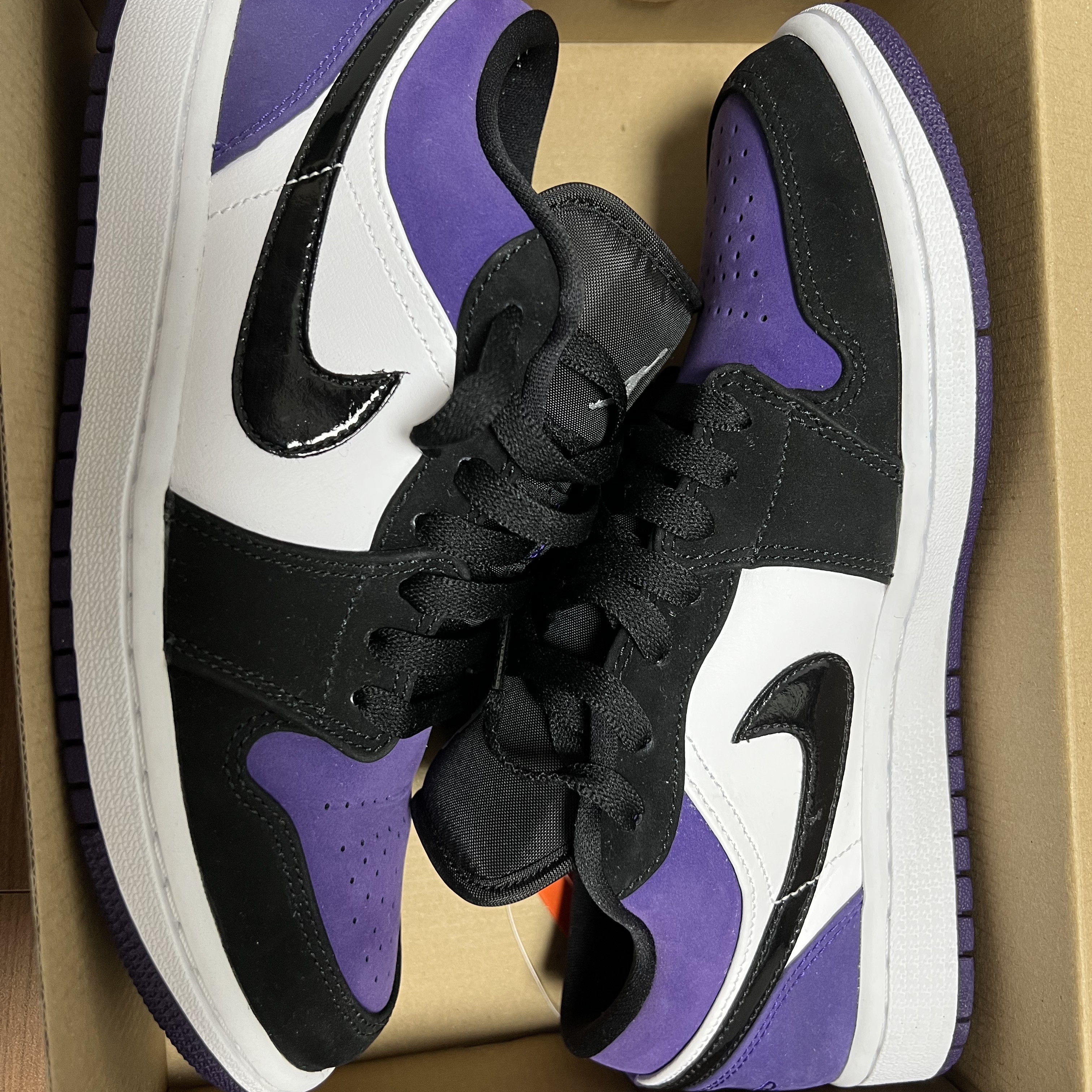 Jordan 1 Low Court Purple 착용 스타일 - 2