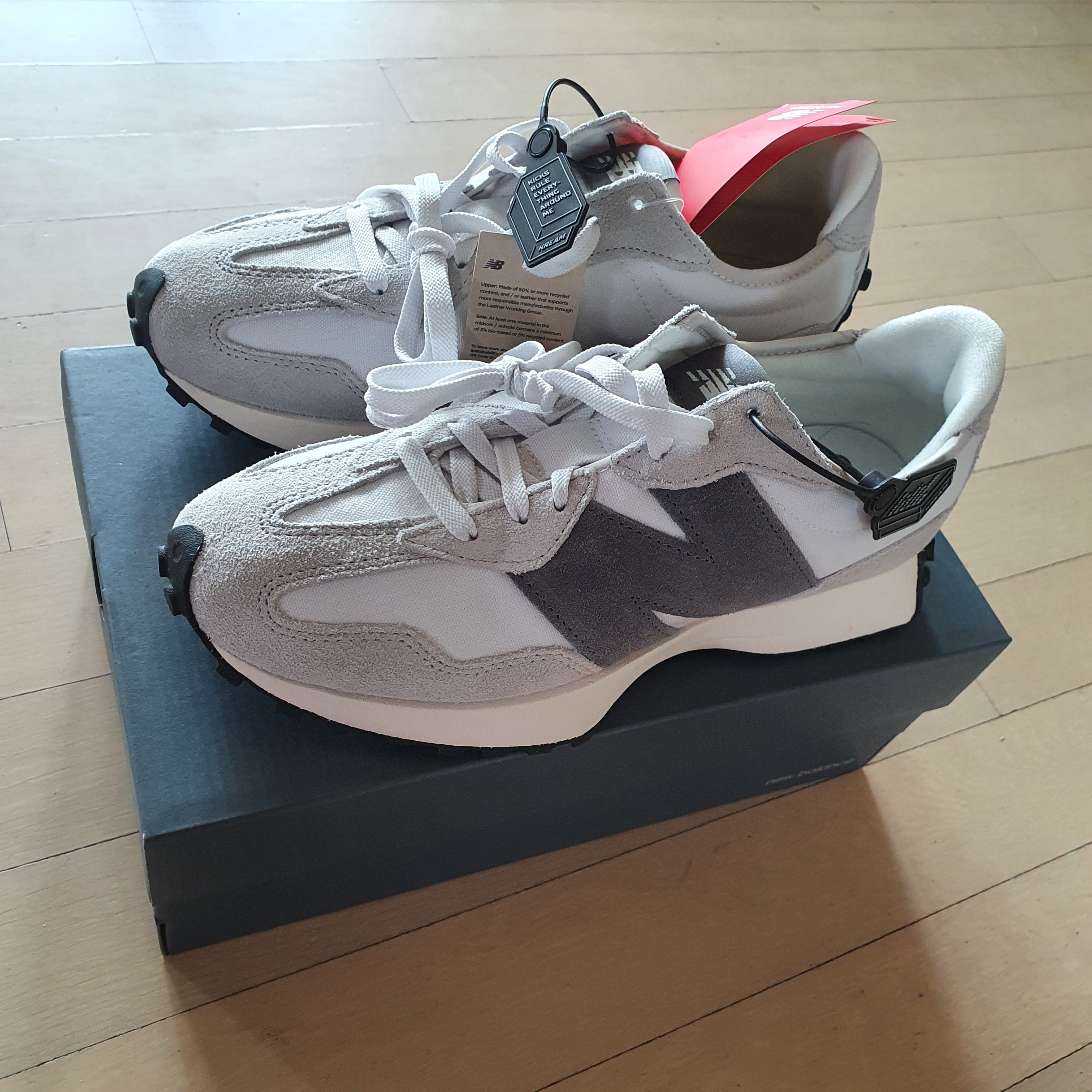 New Balance 327 Nimbus Cloud Rain Cloud 착용 스타일
