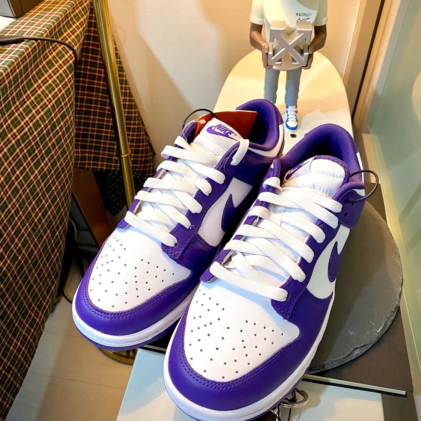 Nike Dunk Low Retro Championship Court Purple 착용 스타일 - 2