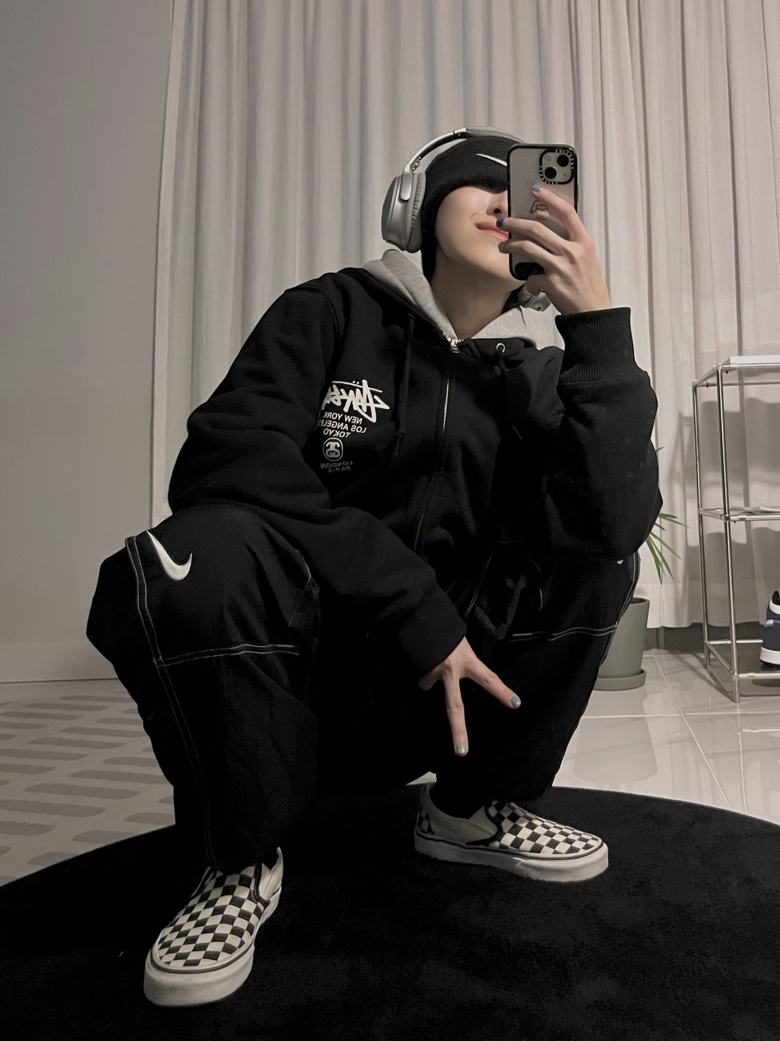Nike x Stussy Cuff Beanie, Stussy World Tour Zip Hoodie Black 2021 착용 스타일 - 5