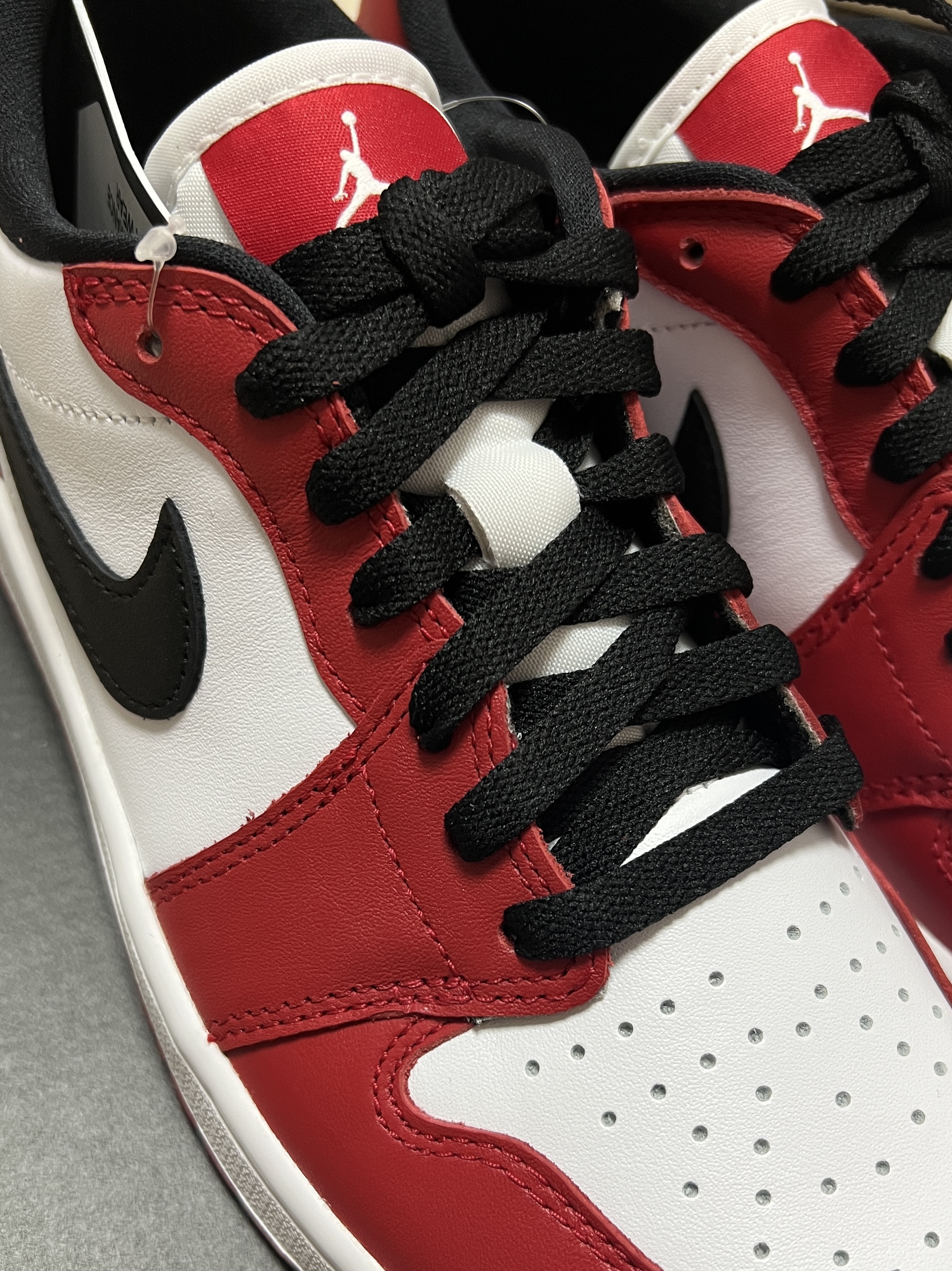 Jordan 1 Low Golf Chicago 착용 스타일