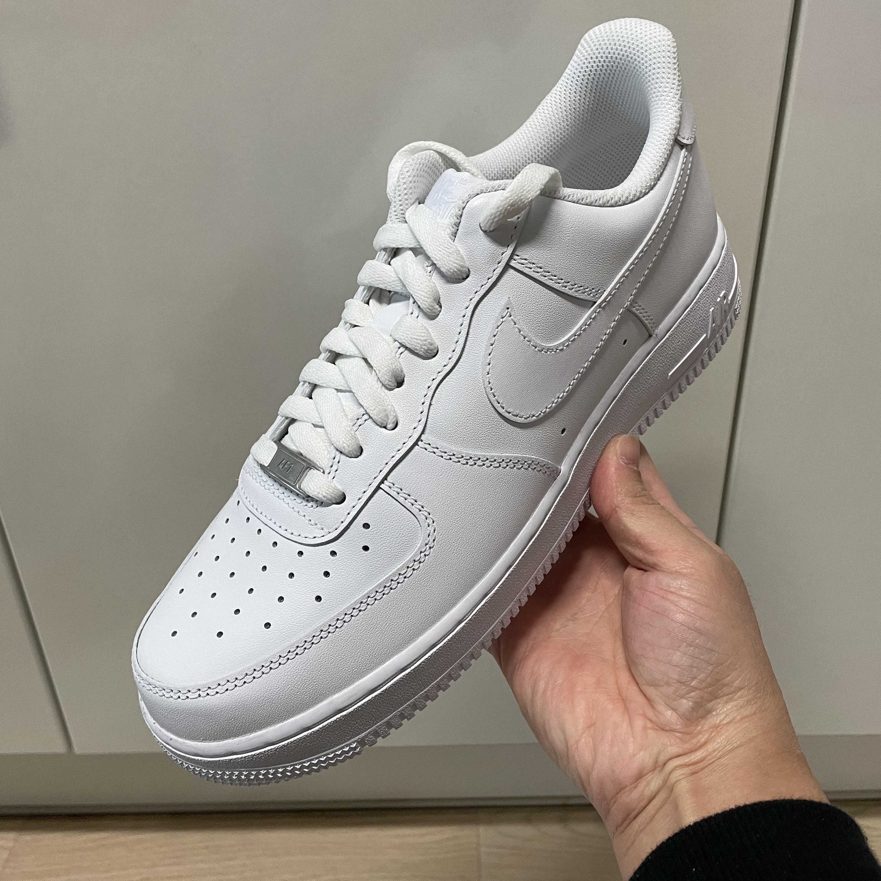 Nike Air Force 1 '07 Low White 착용 스타일 - 1
