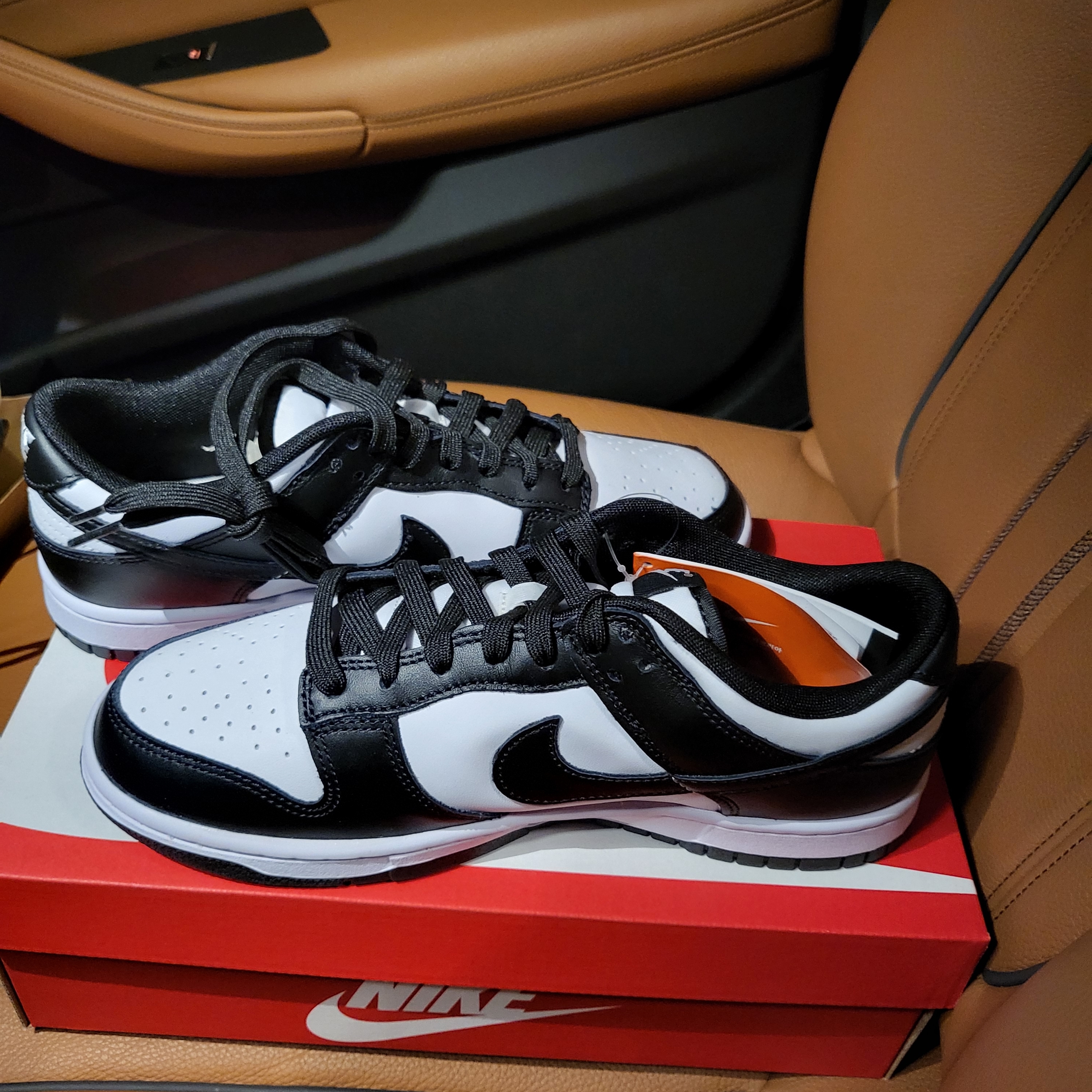Nike Dunk Low Retro Black 착용 스타일 - 1