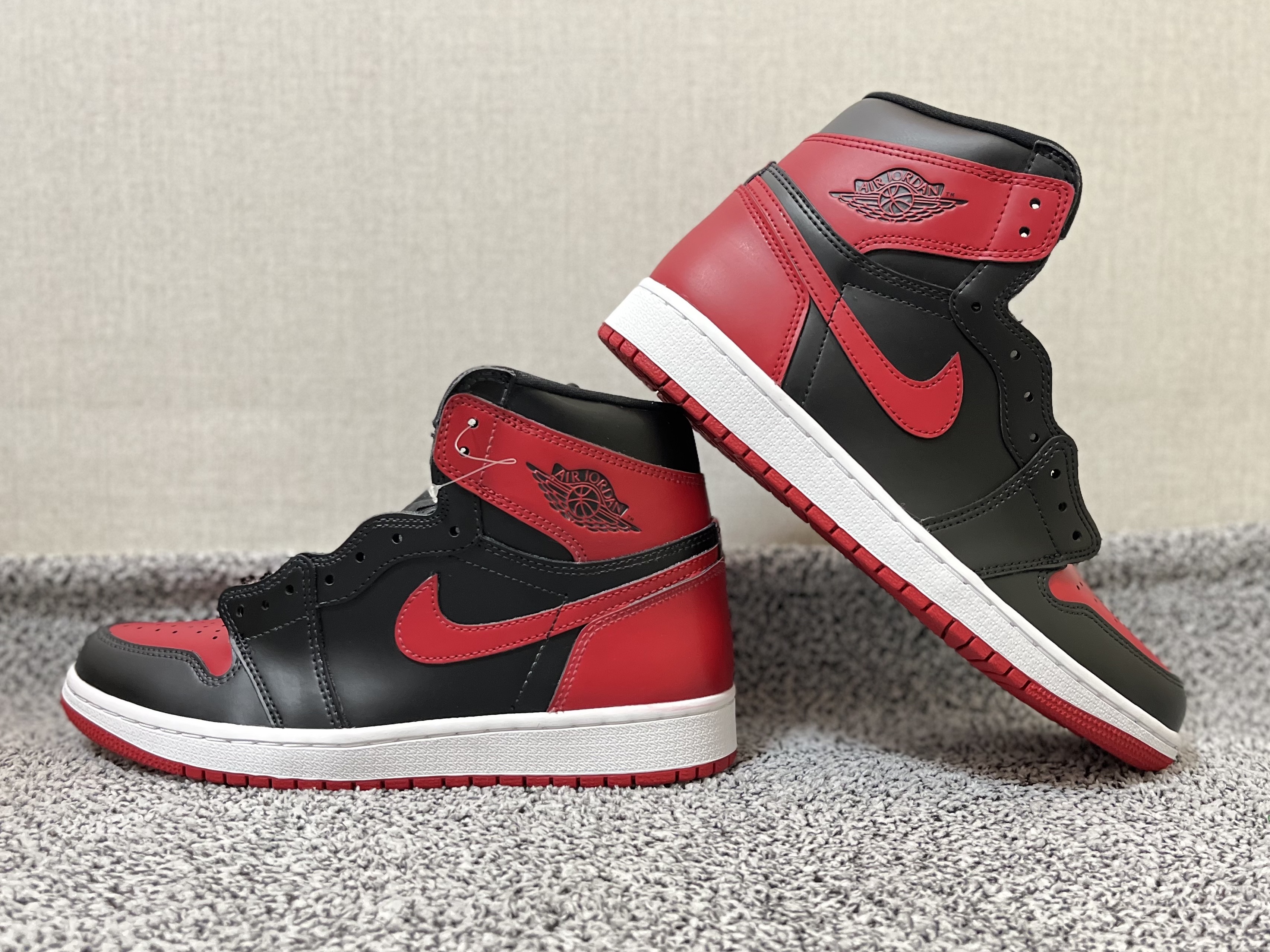 Jordan 1 Retro High OG Patent Bred, (GS) Jordan 1 Retro High OG Patent Bred 착용 스타일 - 1