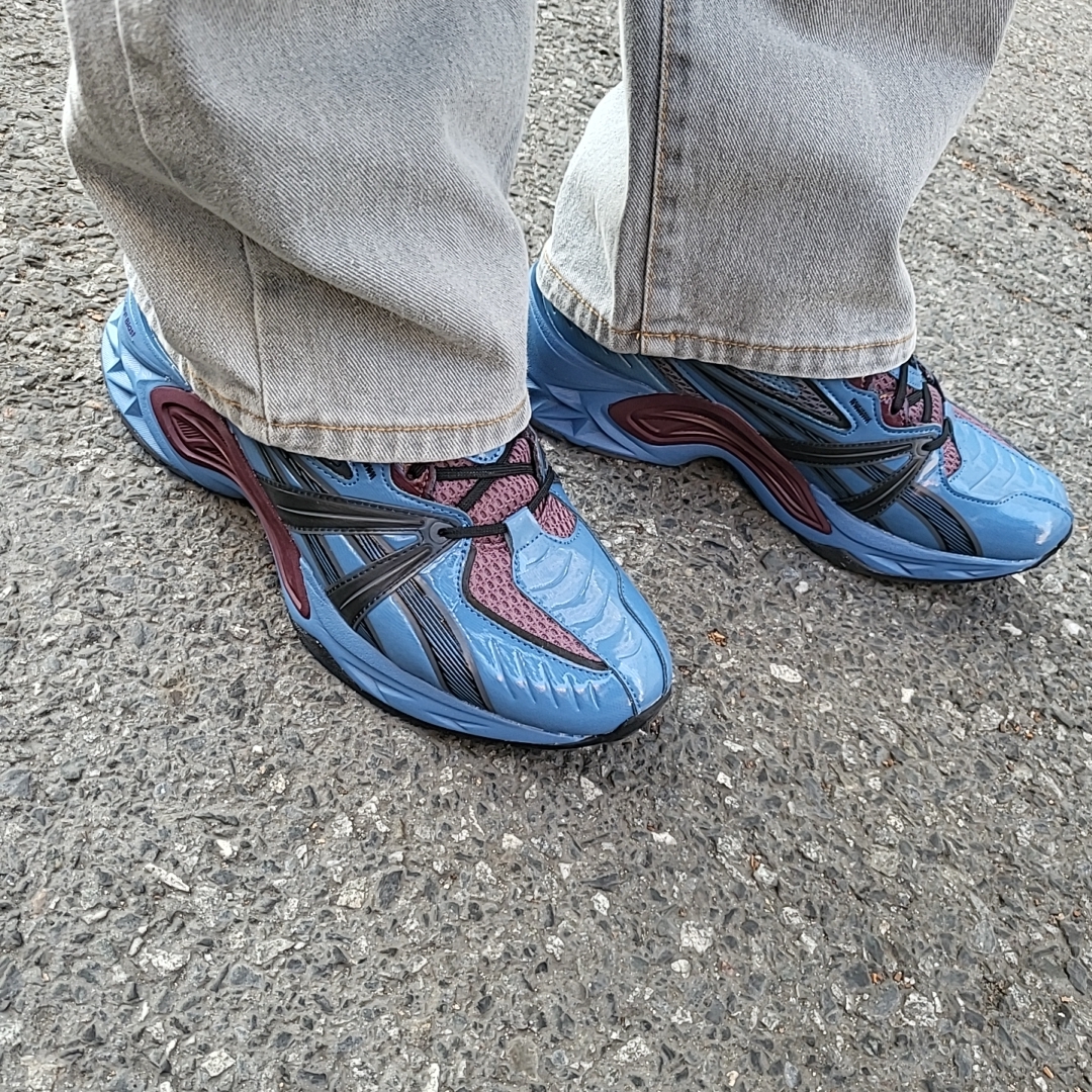 Asics HN2-S Protoblast Azure 착용 스타일 - 1