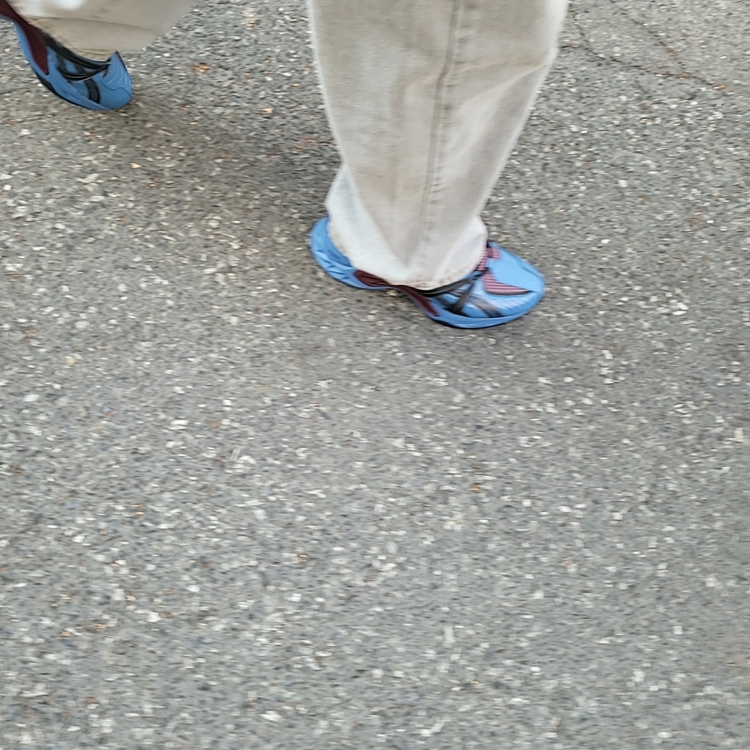Asics HN2-S Protoblast Azure 착용 스타일 - 2