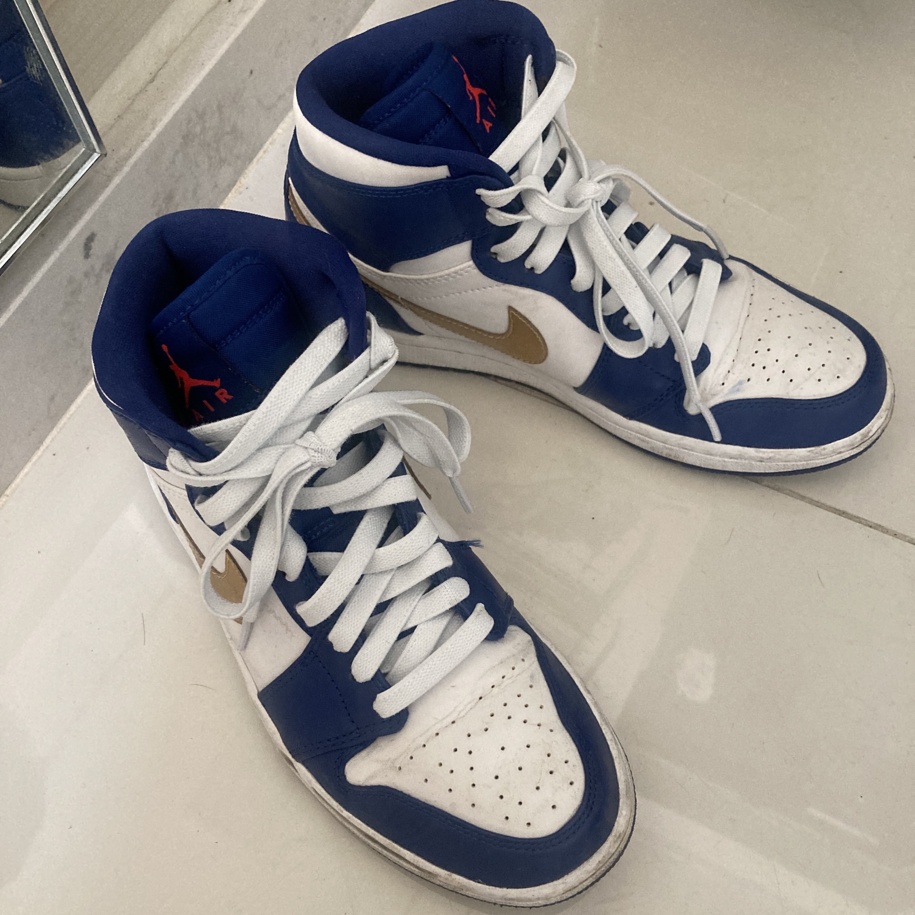 Jordan 1 Retro Gold Medal 착용 스타일