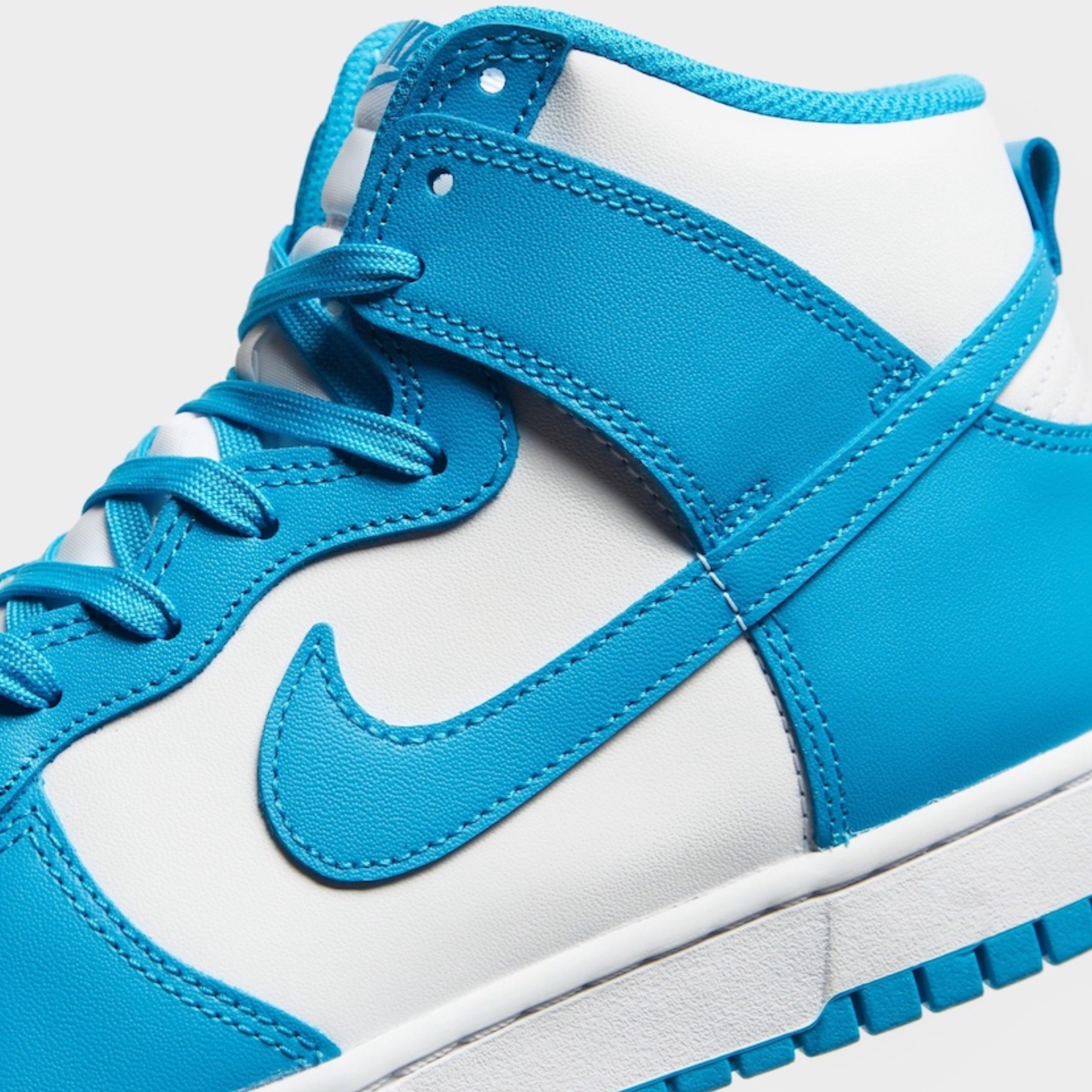 Nike Dunk High Retro Championship Blue 착용 스타일 - 5