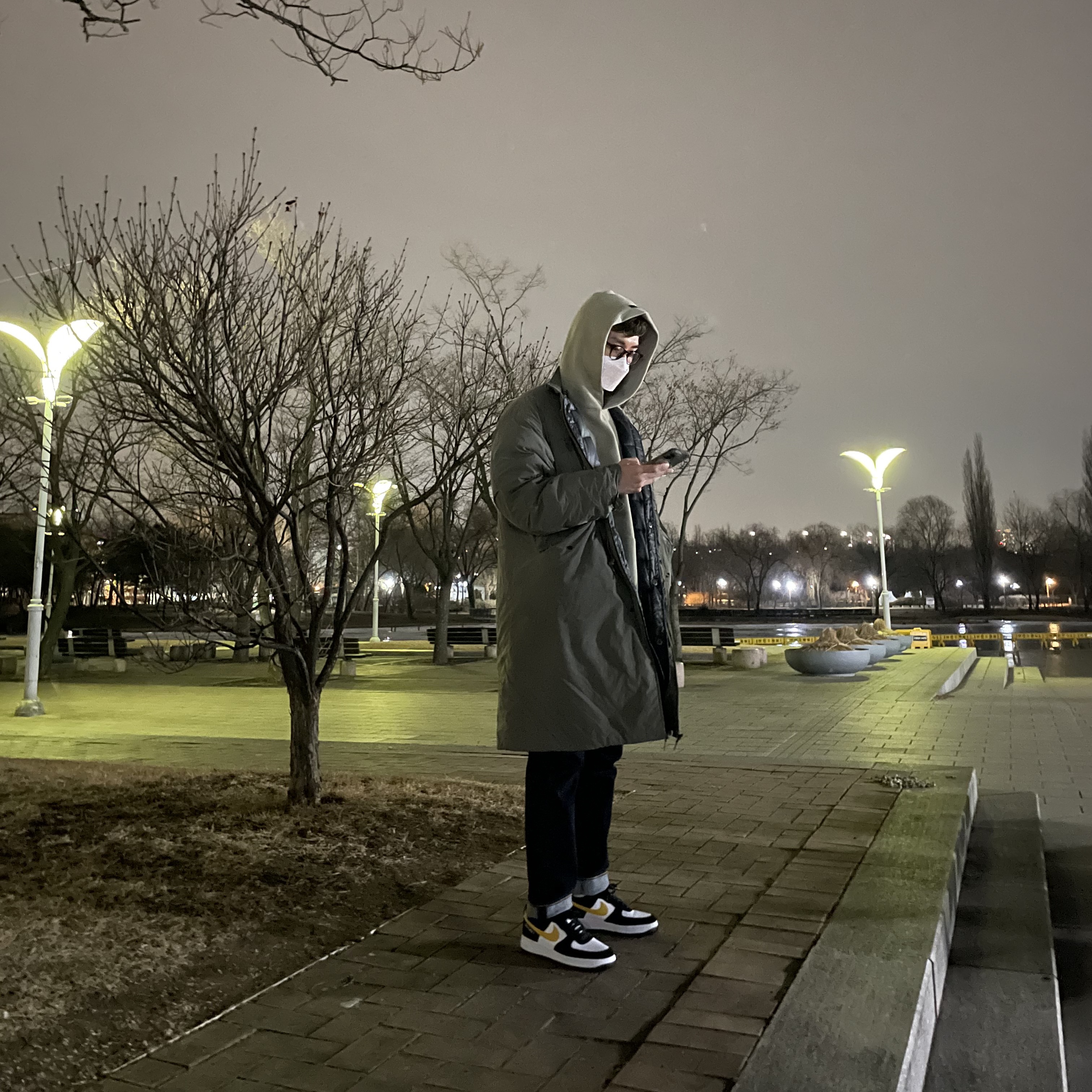 Essentials Pull-Over Hoodie Pistachio - 21FW, Nike Air Force 1 '07 LV8 Athletic Club Black Dark Sulfur 착용 스타일