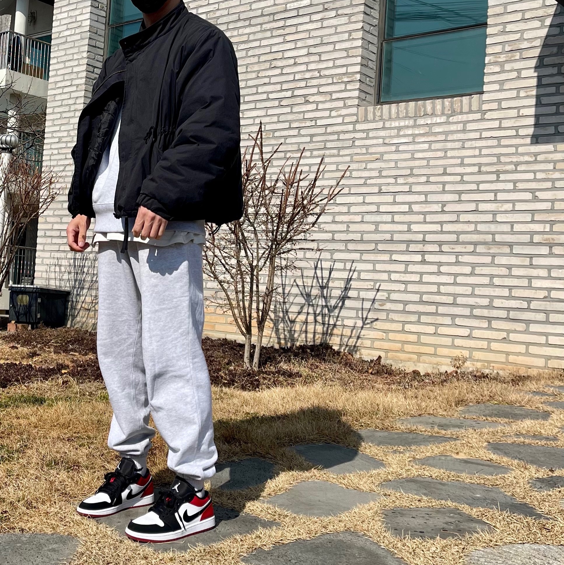 Jordan 1 Low Black Toe 착용 스타일 - 1