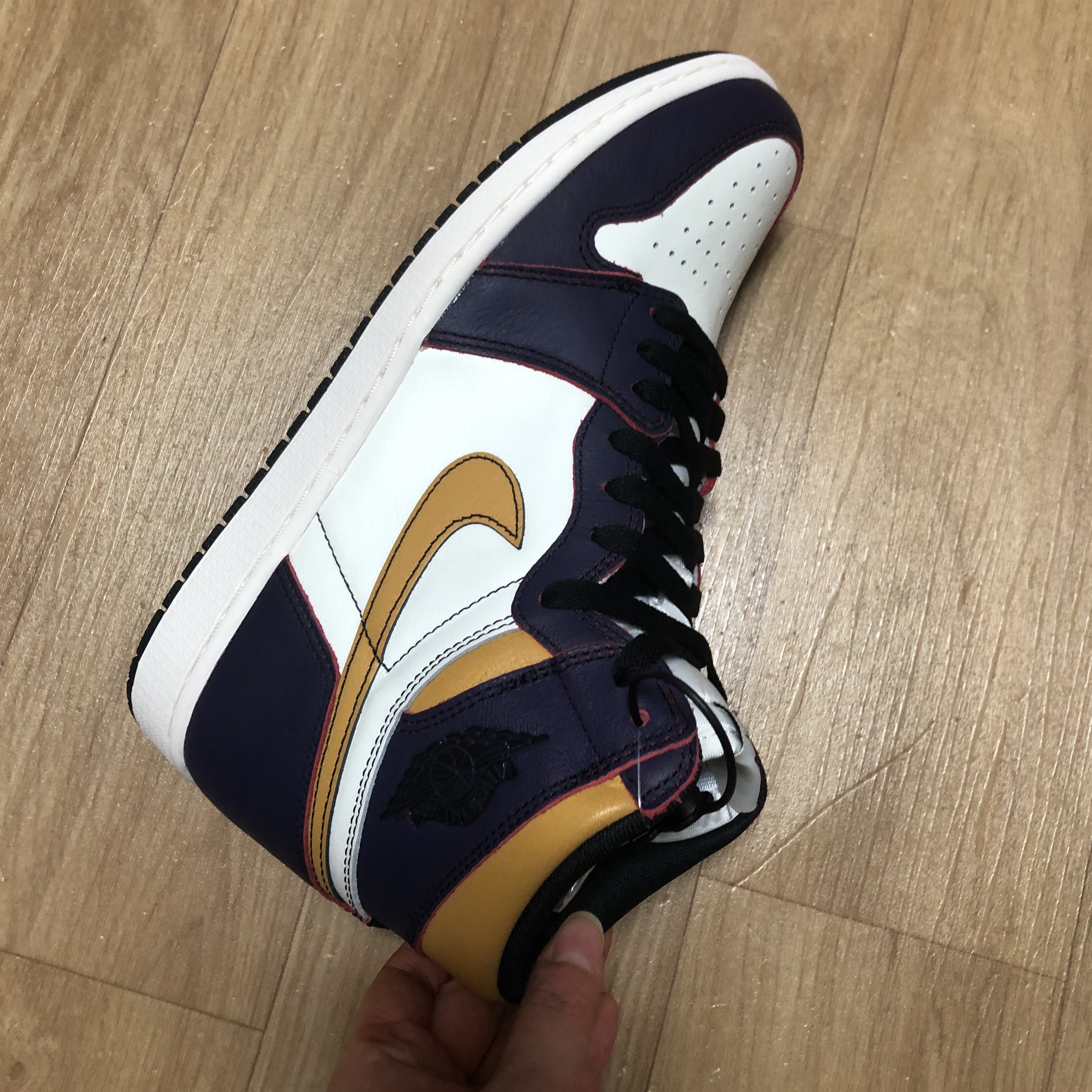 Jordan 1 Retro High OG Defiant SB LA to Chicago 착용 스타일 - 3