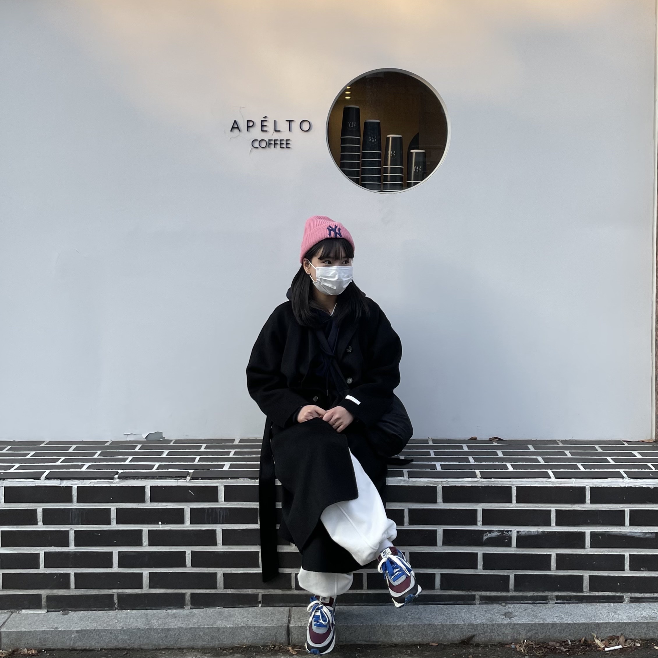 Nike x Sacai x Undercover LDWaffle Night Maroon Team Royal 착용 스타일
