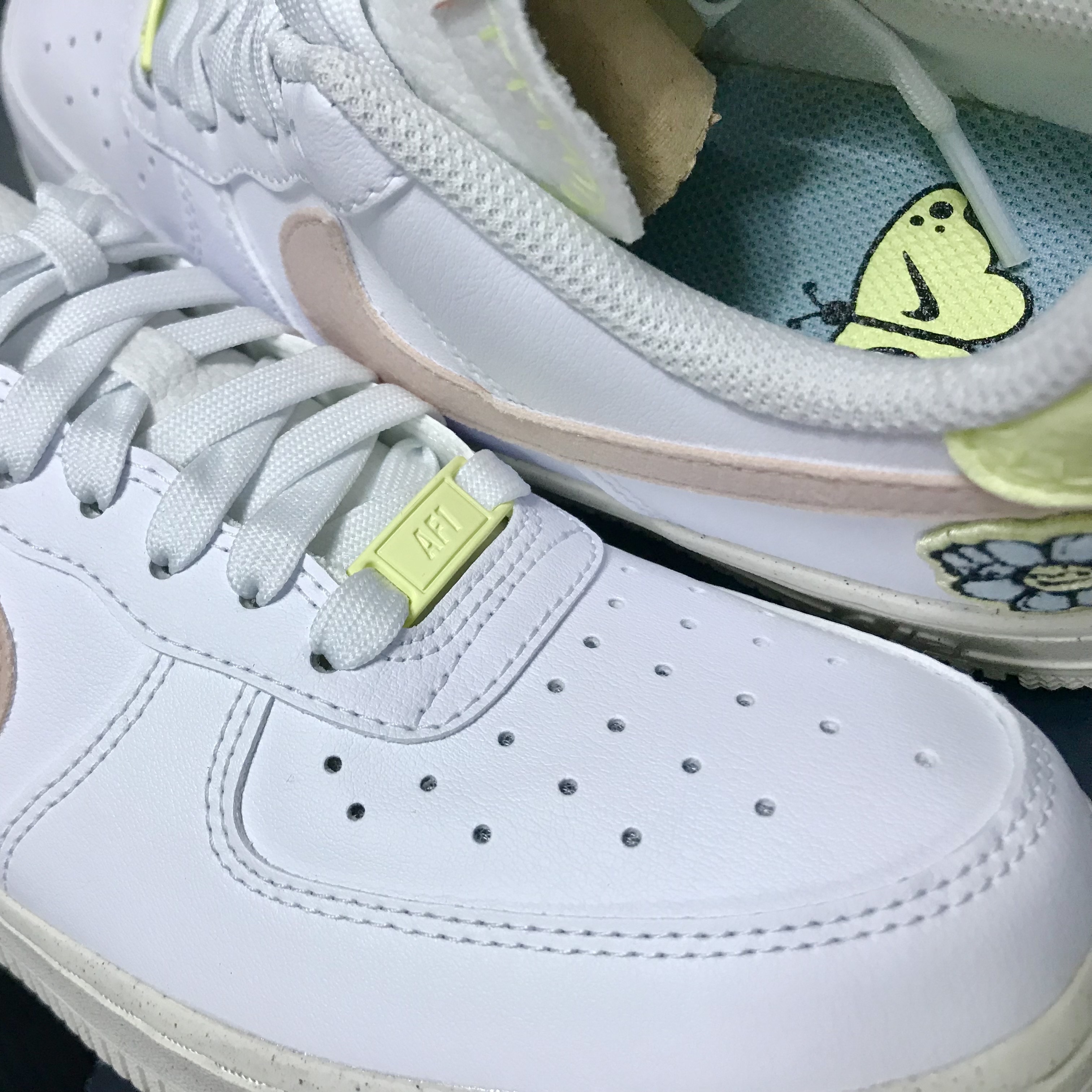 (W) Nike Air Force 1 '07 SE Next Nature White Pink Oxford 착용 스타일 - 2