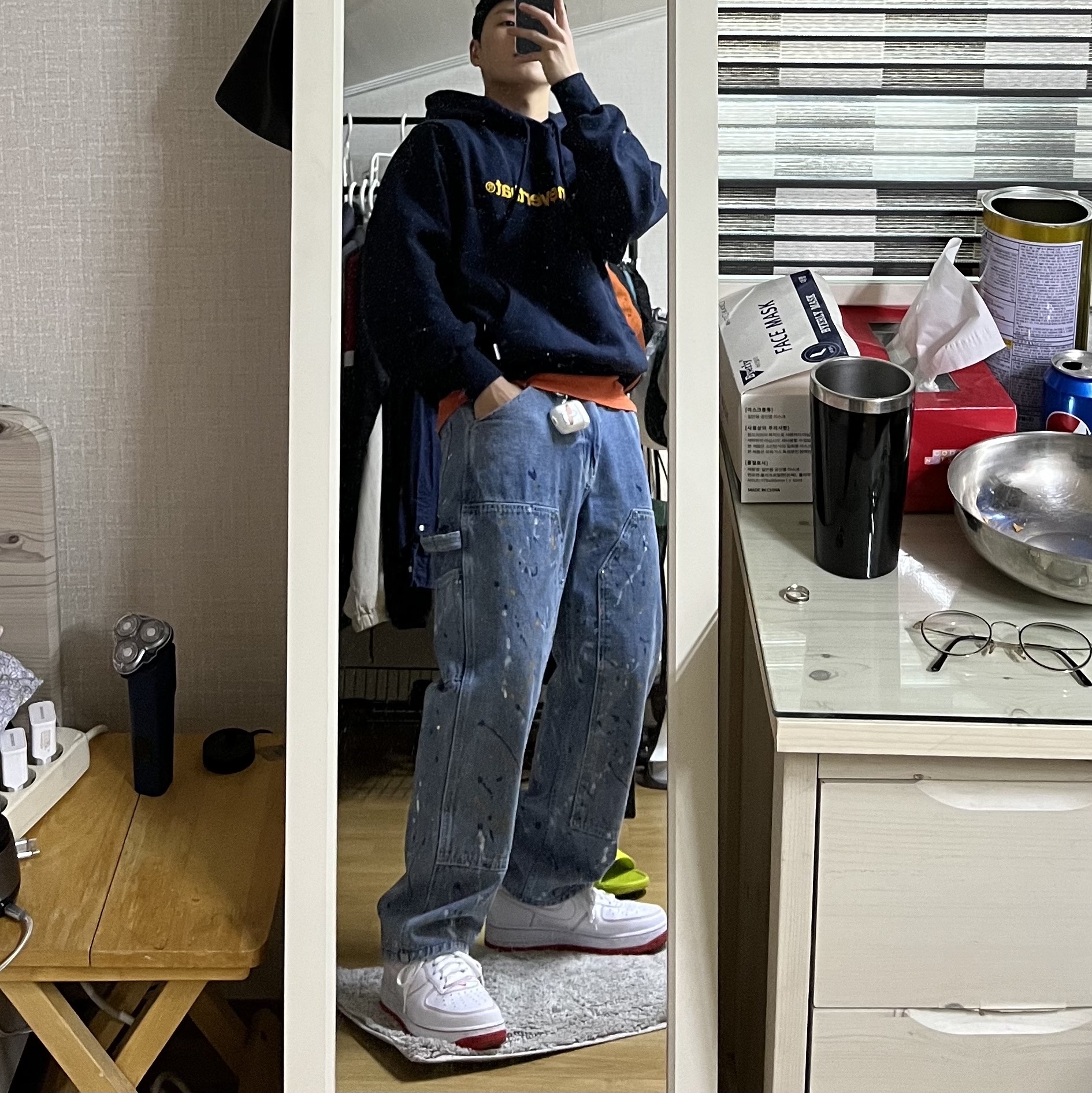 Nike Air Force 1 '07 Stitch Radiant Red 착용 스타일