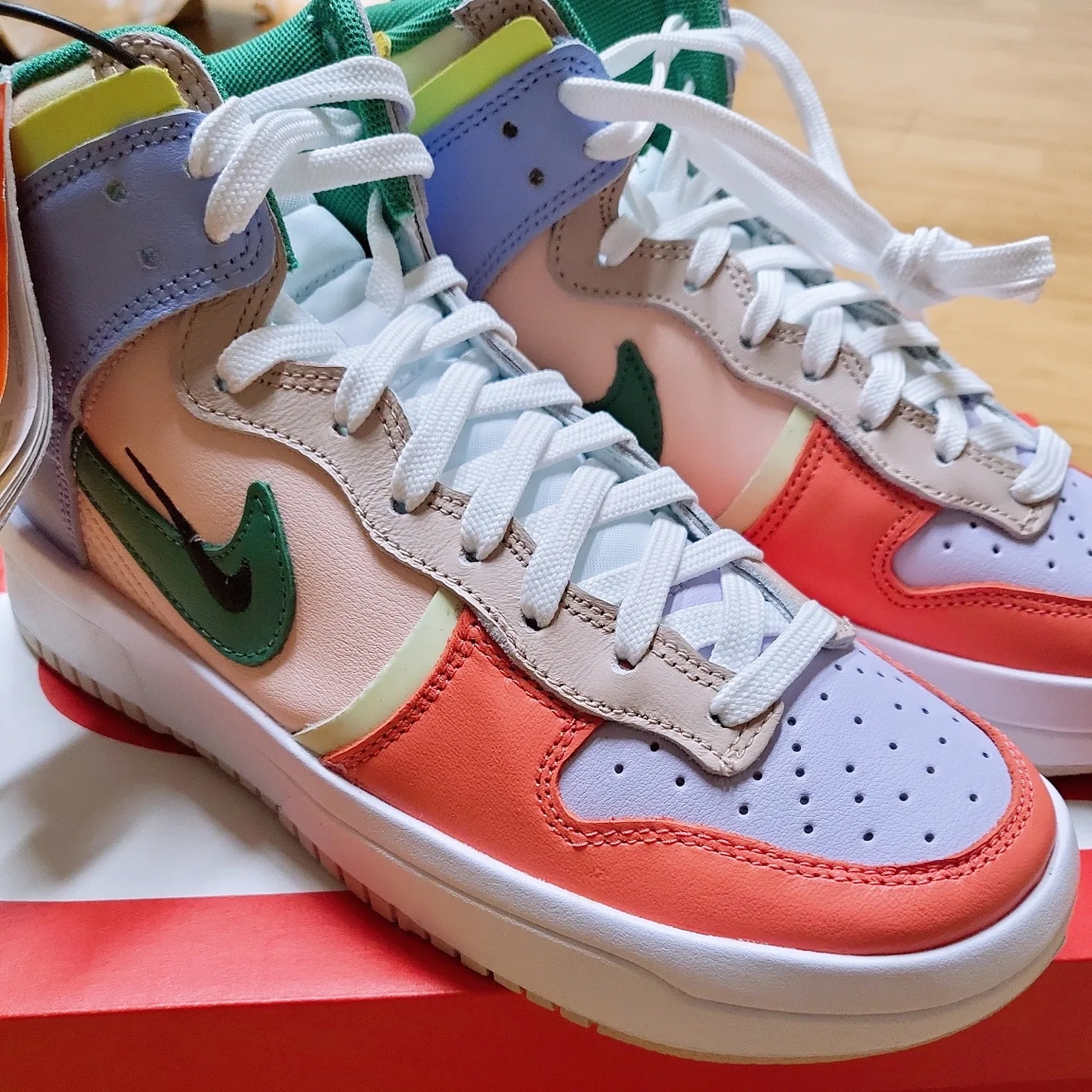 (W) Nike Dunk High Up Pastels 착용 스타일