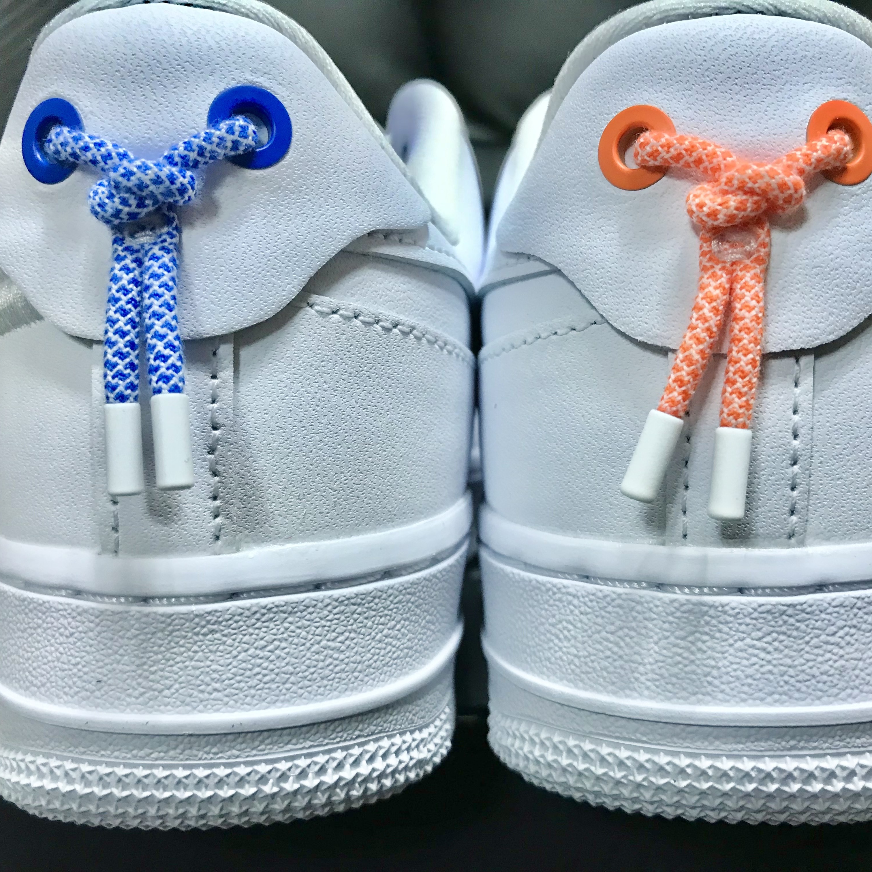 (W) Nike Air Force 1 '07 LX White Safety Orange 착용 스타일 - 2