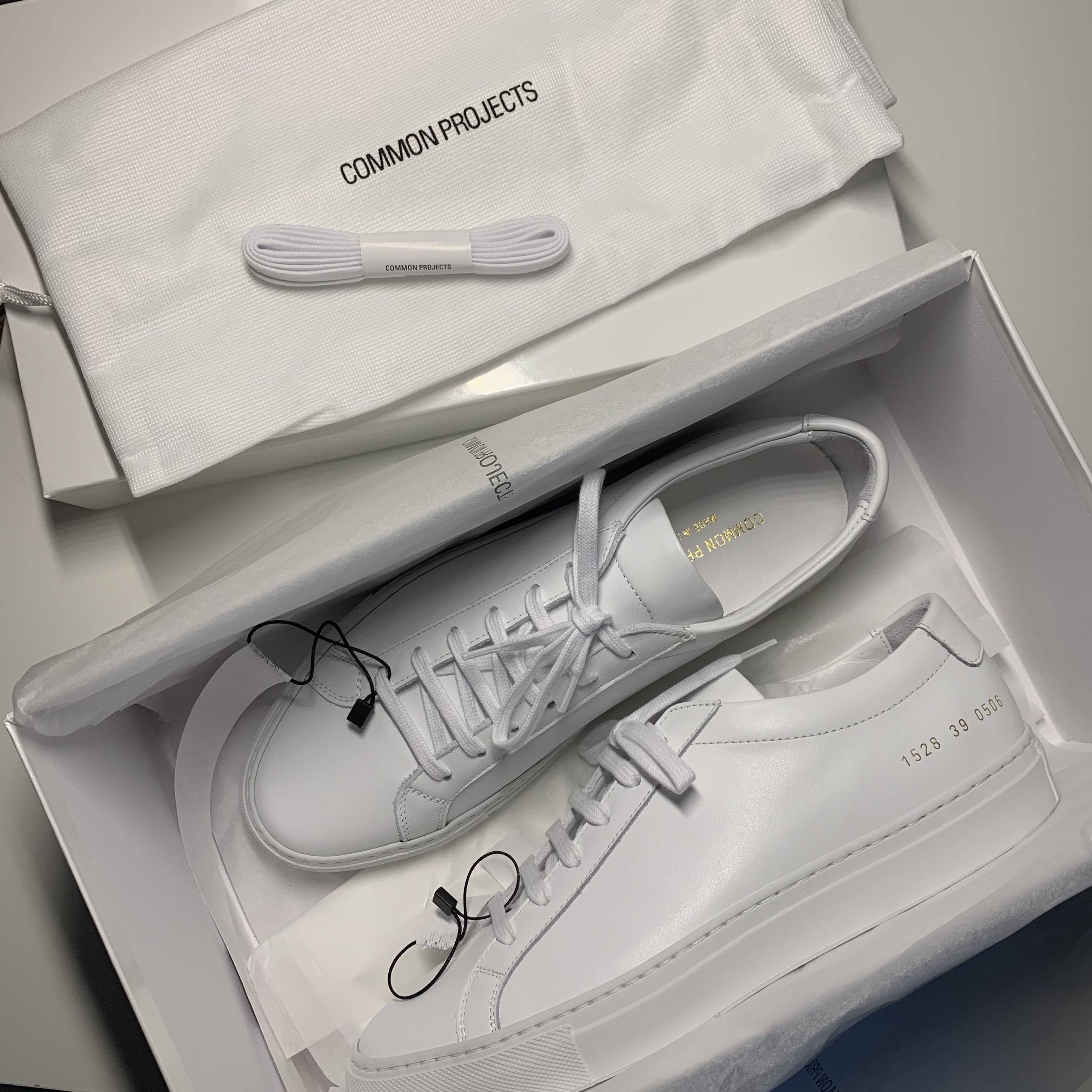 Common Projects Original Achilles Low White 착용 스타일
