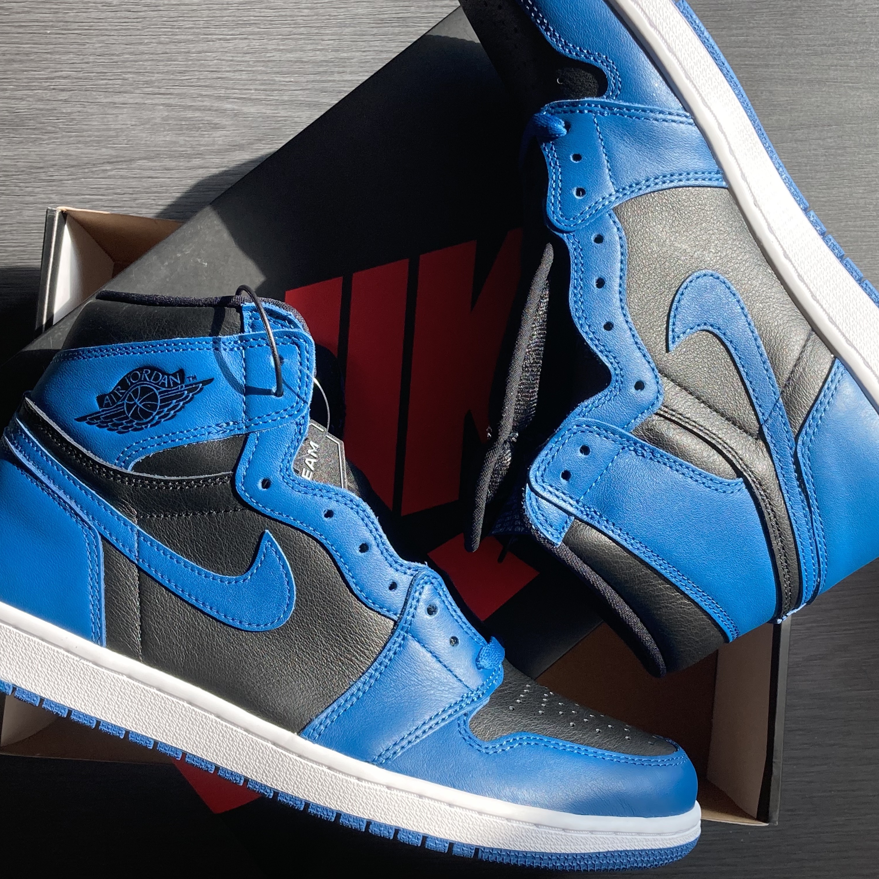Jordan 1 Retro High OG Dark Marina Blue 착용 스타일