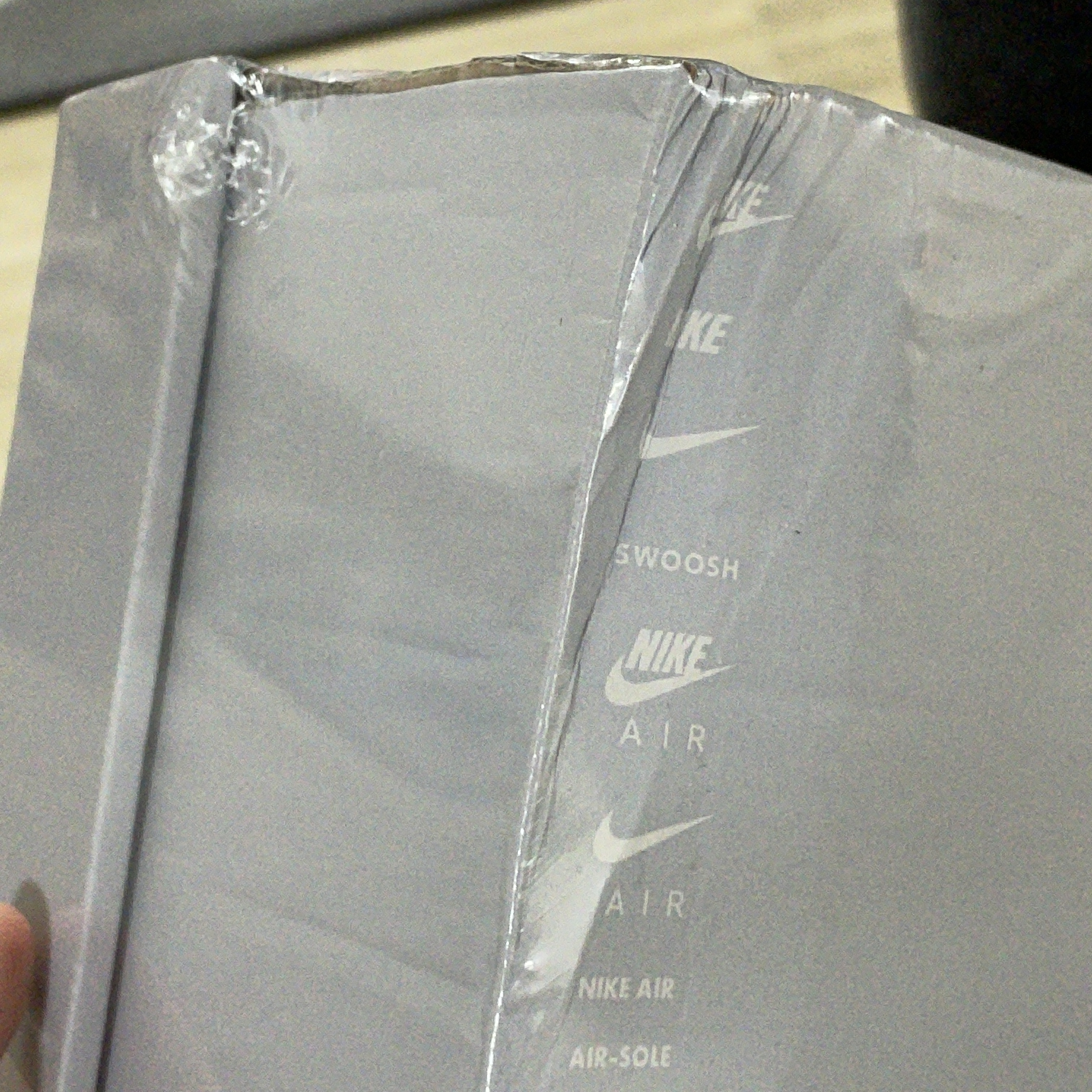 Nike Air Force 1 '07 Low Triple Black 착용 스타일 - 1