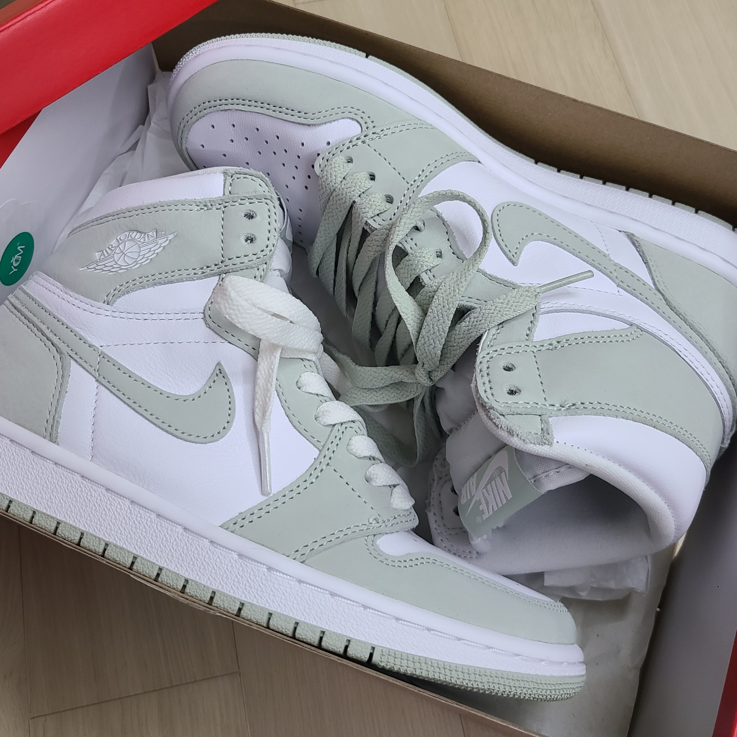 (W) Jordan 1 Retro High OG Seafoam 착용 스타일 - 2